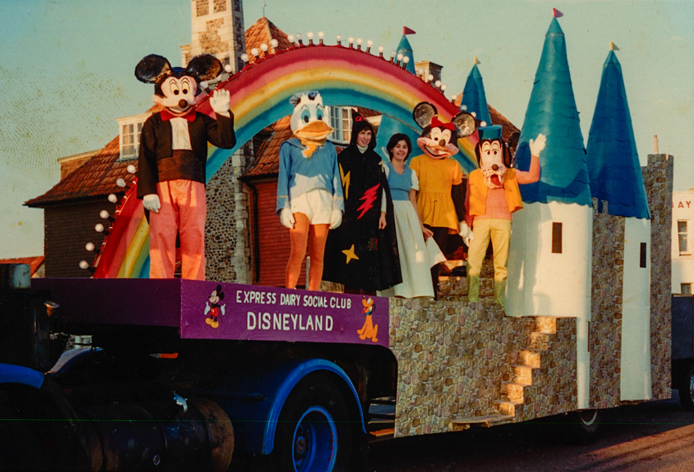 (Courtesy Don Hansford-Keith Sweetland)