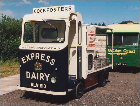 Cockfosters Rider Pram Reg RLW 610 (Courtesy Michael Aldread)
