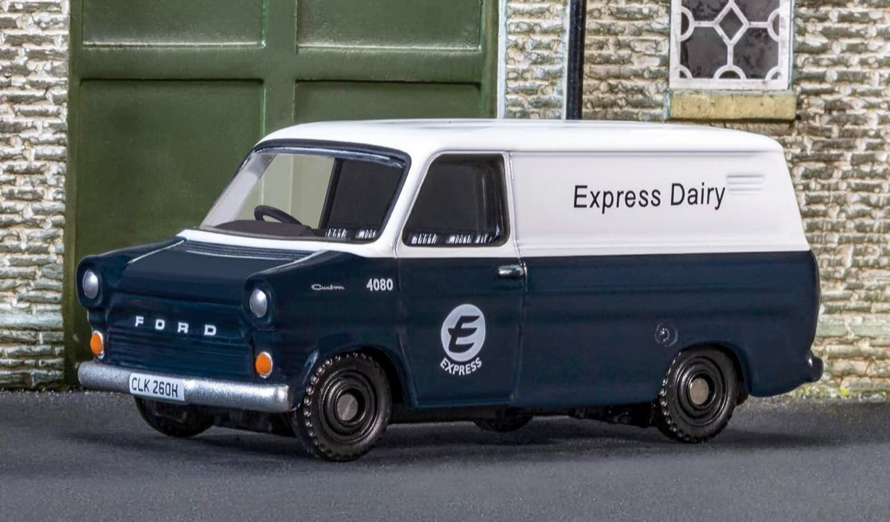 1970's Express Van CLK  260H (1969/70 Reg), Co No: 4080 (OO Scale Model, courtesy Marc Hunt)