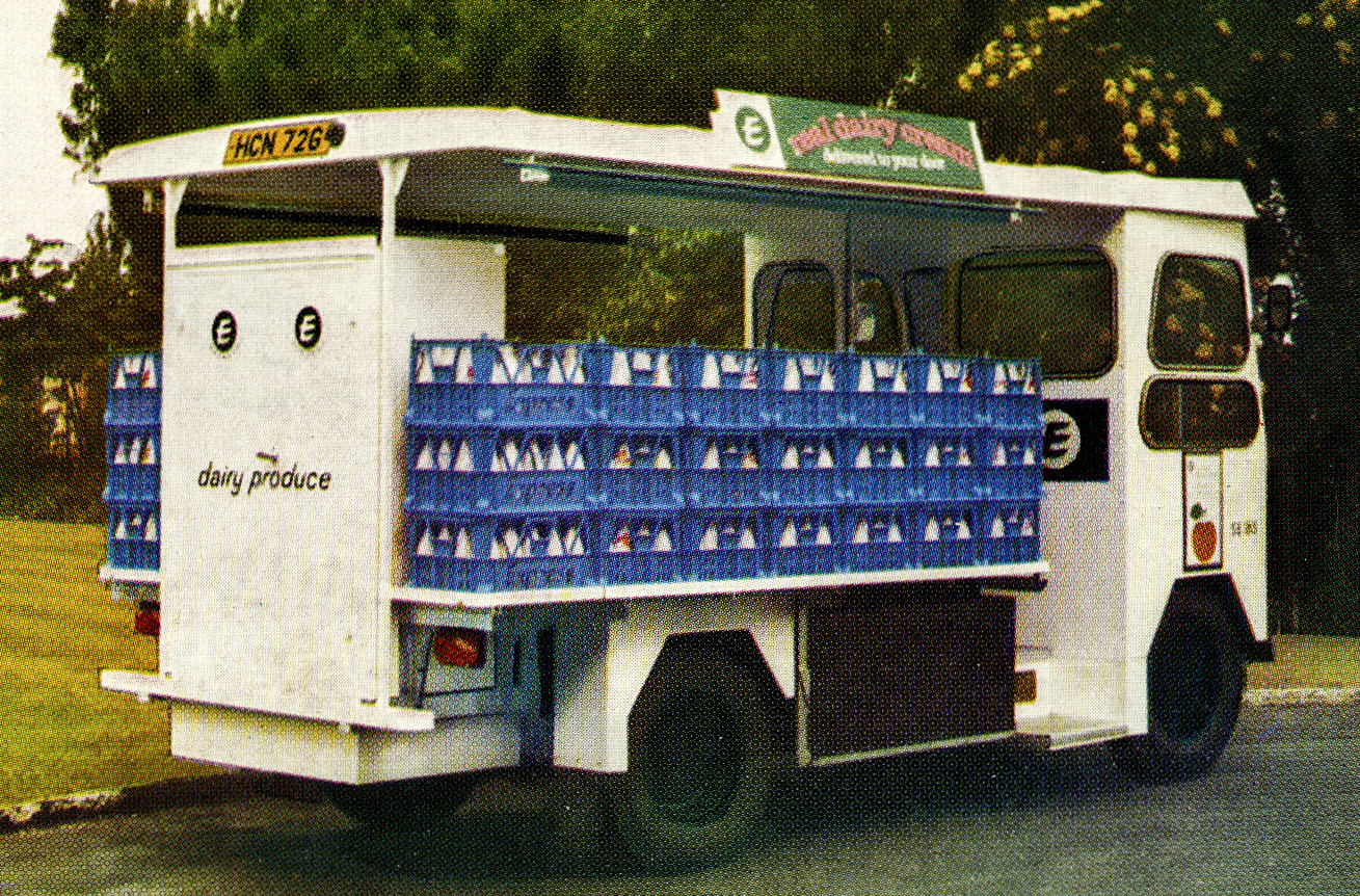 1969 Smith's 'Cabac' introduced. Robin Fraser Bell comments "Remember seeing my first one (H Reg) about 1970 at Welling Depot; a problem that soon showed up was the cabs would get so hot in summer with only one little sliding window. They then added vents in front, on the roof, that could be opened and closed from inside the cab, and a one-piece sliding window that could be opened. However, they started falling out when you bumped up a kerb! Later ones had a 'spud box' by the back wheel, Corona /crate rack by batteries but only on 24-cell versions. There was a bread tray/rack along the roof on earlier ones, but they had to cut them back as so many milkman, me included, bashed their heads on them!" (Express News Autumn)