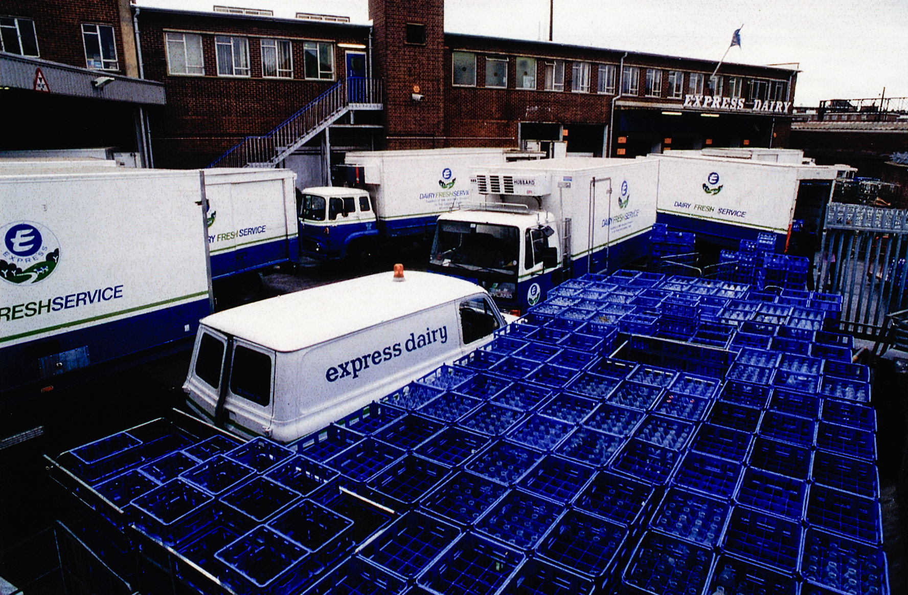 2000's? Nine Elms. Paul Smith comments "Note empty crates, therefore loss of bottles" (Courtesy Paul Smith)