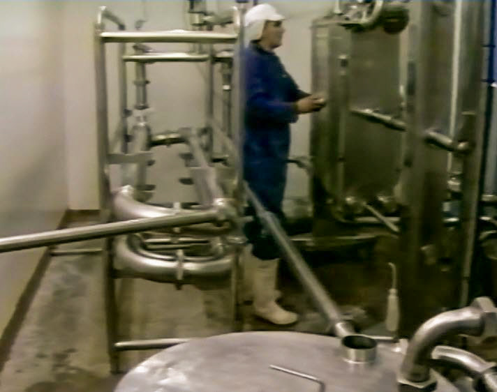 1989 Reece's Creamery-Cheshire Cheese Production-Pasteurising milk
