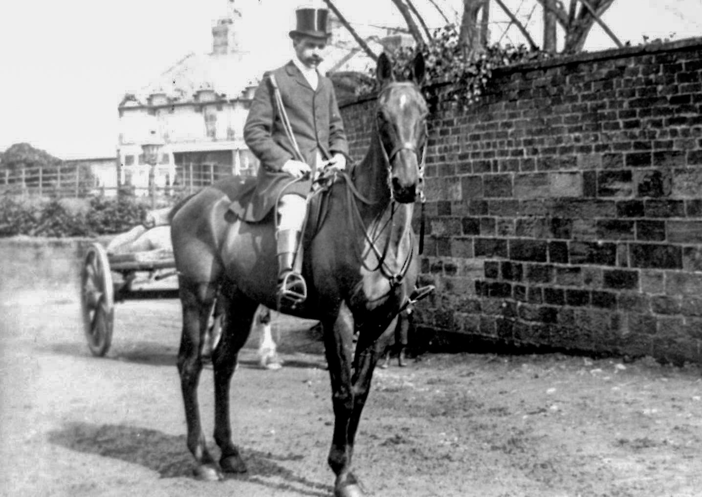 1920's? Mr G B Ratcliffe on his hunter, Hockenhull Lane, Tarvin.  He started Pool Bank Dairy, sold to Express in 1947. (Courtesy Peter Maiden, Old Tarvin FB Group)