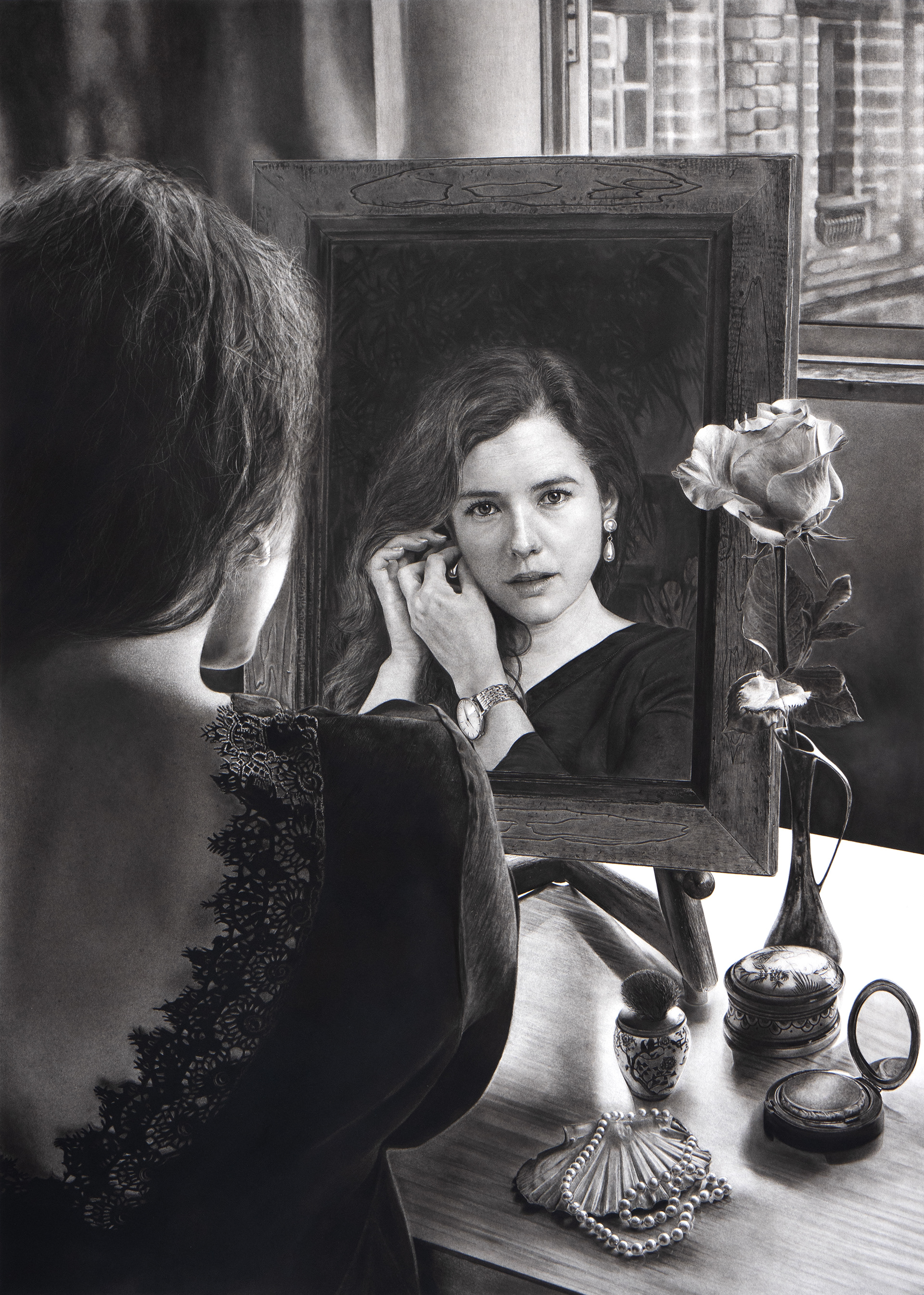 Le Miroir / The Mirror, 2021 graphite, fusain, pierre noire sur papier 105 x 75 cm (encadrement standard bois de pin 90 x 120 cm)