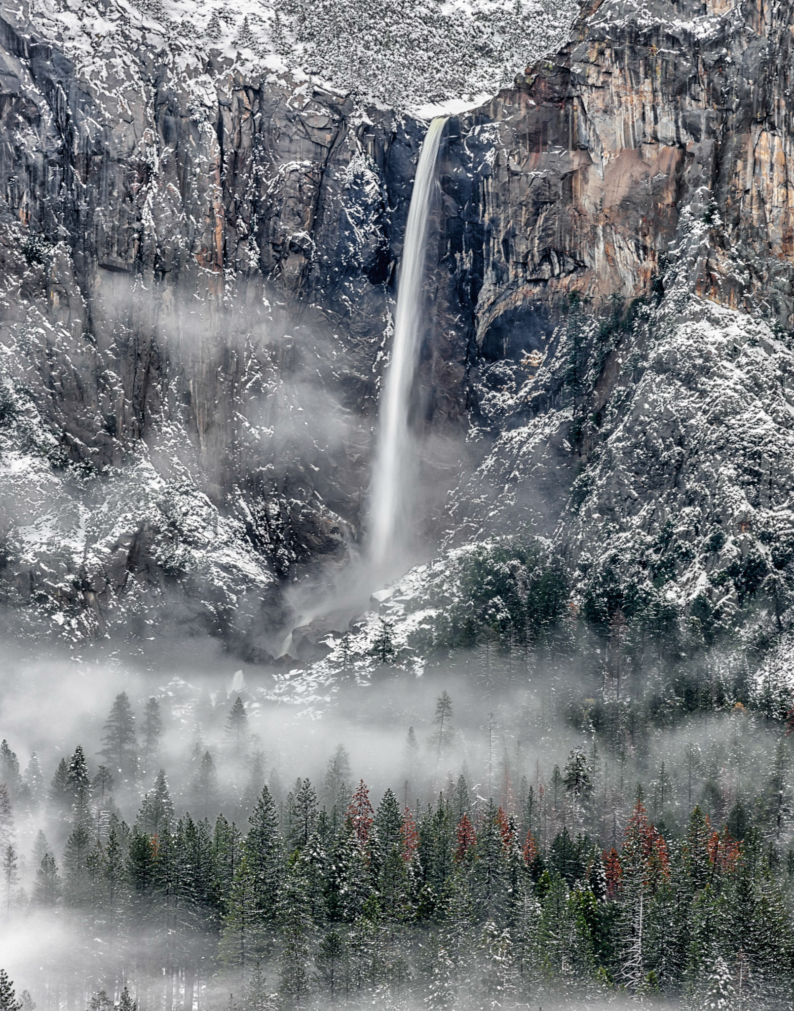 Bridalveil Fall in the fog