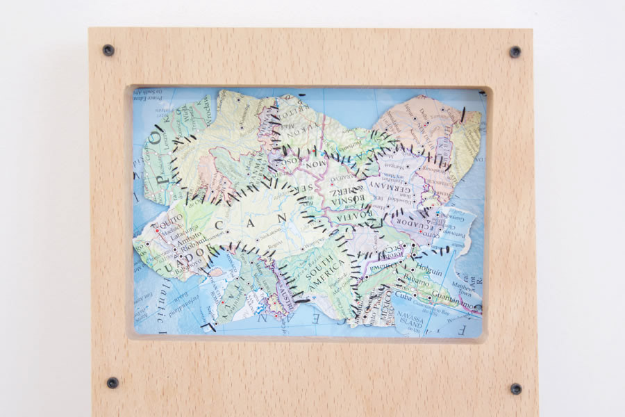 Layers In Flux. Galeria Fernando Santos. Oporto, Portugal - 2016