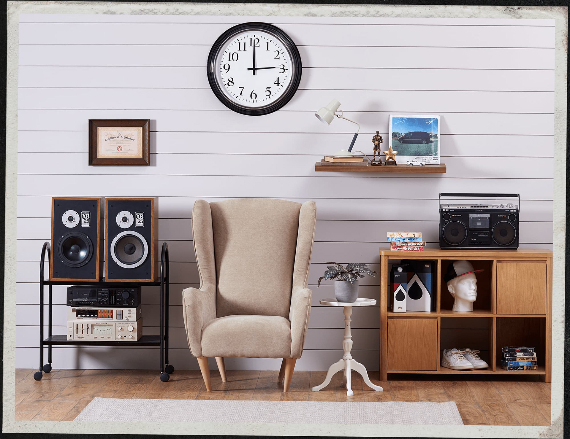 AUDIO ROOM