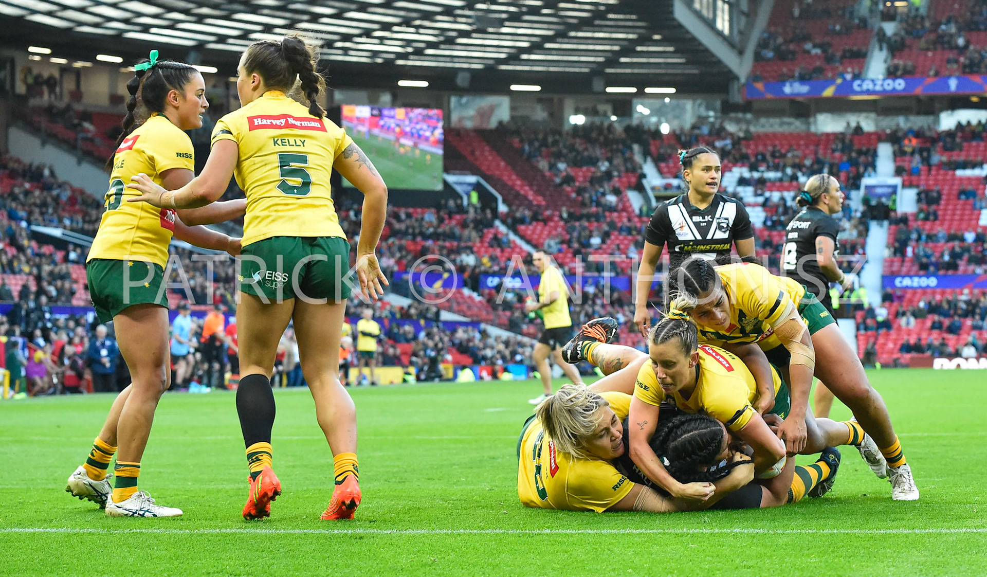 Manchester   ENGLAND - NOVEMBER 19. match action during  the Rugby league World Cup Womens Final  between Australia and New Zealand  at the Old Trafford   on November 19 - 2022 in Manchester England.