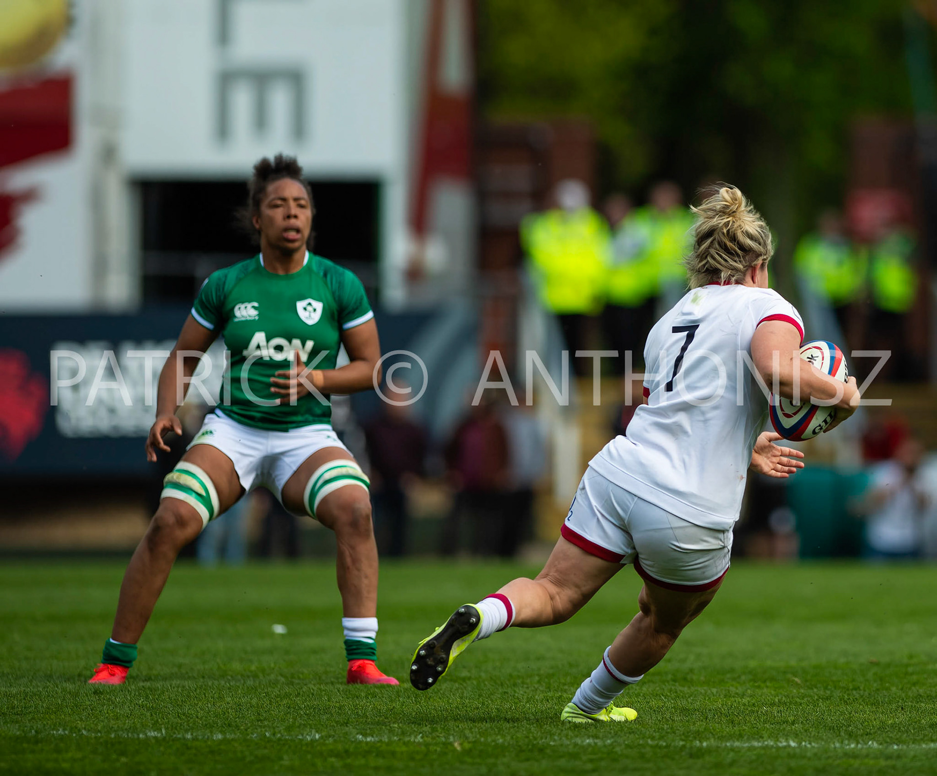 24th - April  2022 :Marlie Packer England runs with the ball during the  England Vs Ireland round 4    TikTok Women's Six Nations at  Mattioli  Woods Welford Road.