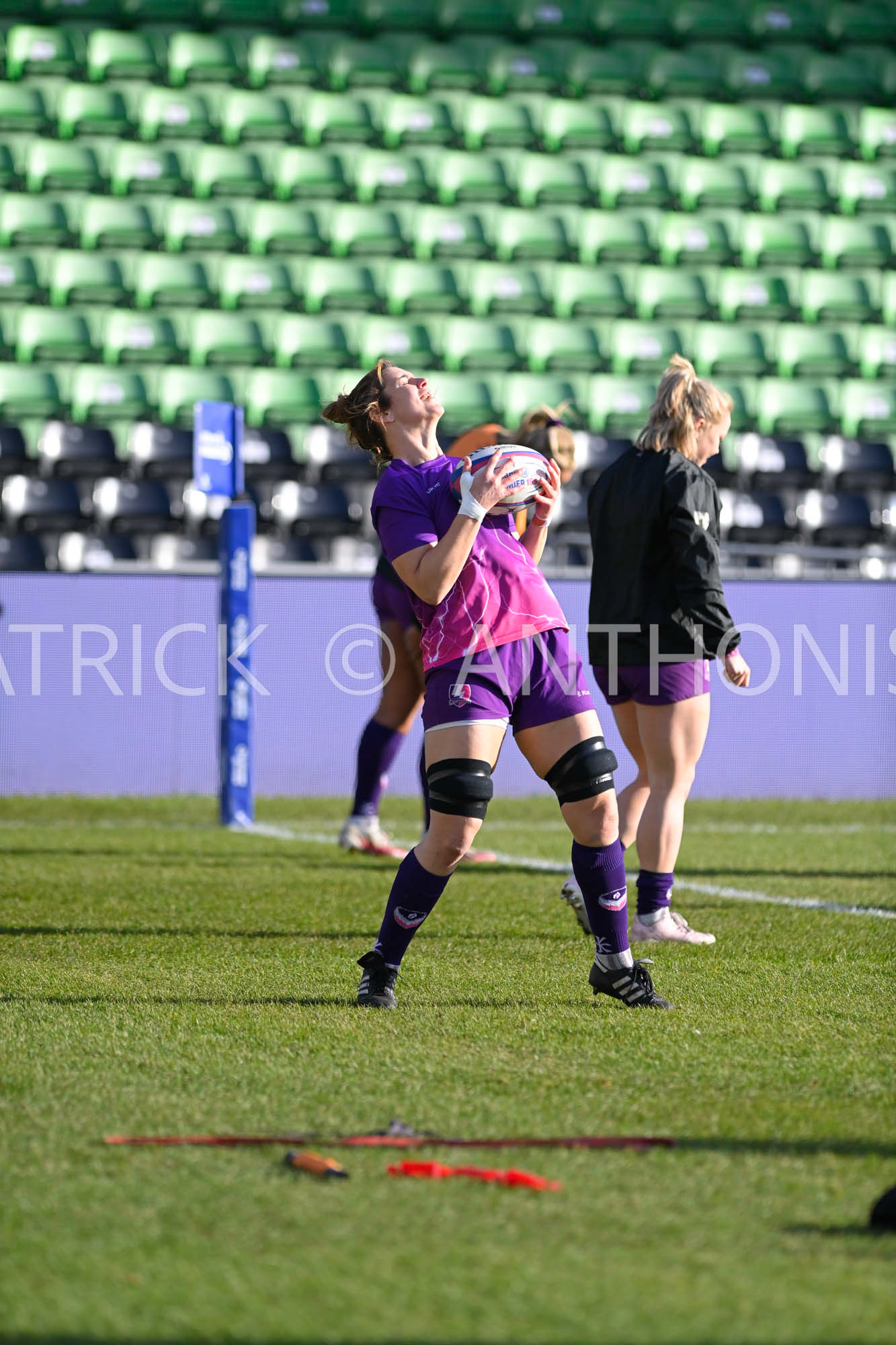 Twickenham, stoop ENGLAND : Sarah Hunter during the warm up  at the  during the Women's Allianz Premiership 15's match between Harlequins Vs Loughborough Lightning Twickenham Stoop Stadium England 5–02-2023