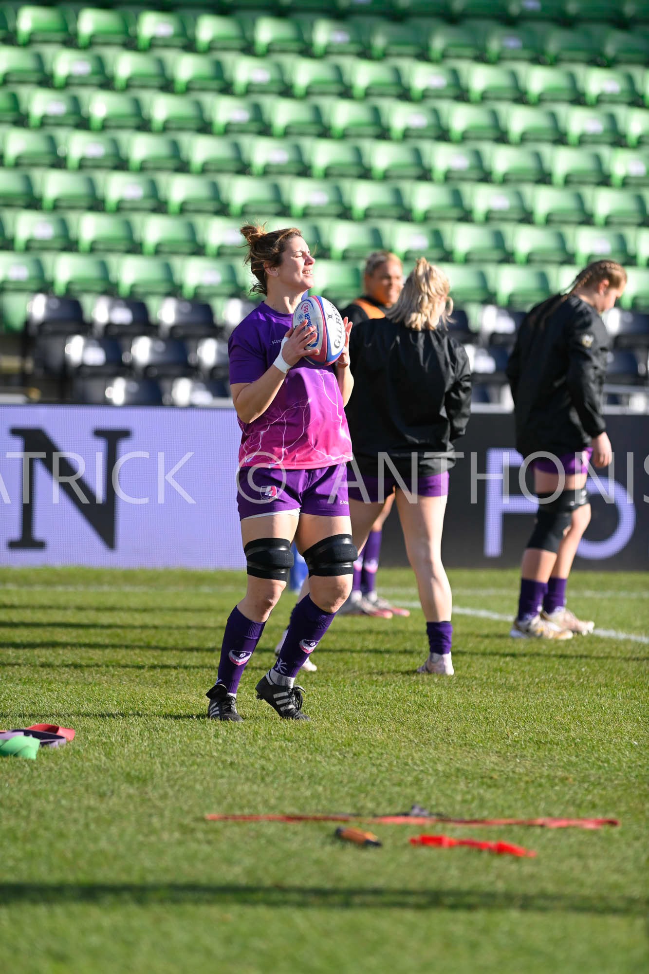 Twickenham, stoop ENGLAND :  Sarah Hunter during the warm up  at the during the Women's Allianz Premiership 15's match between Harlequins Vs Loughborough Lightning Twickenham Stoop Stadium England 5–02-2023