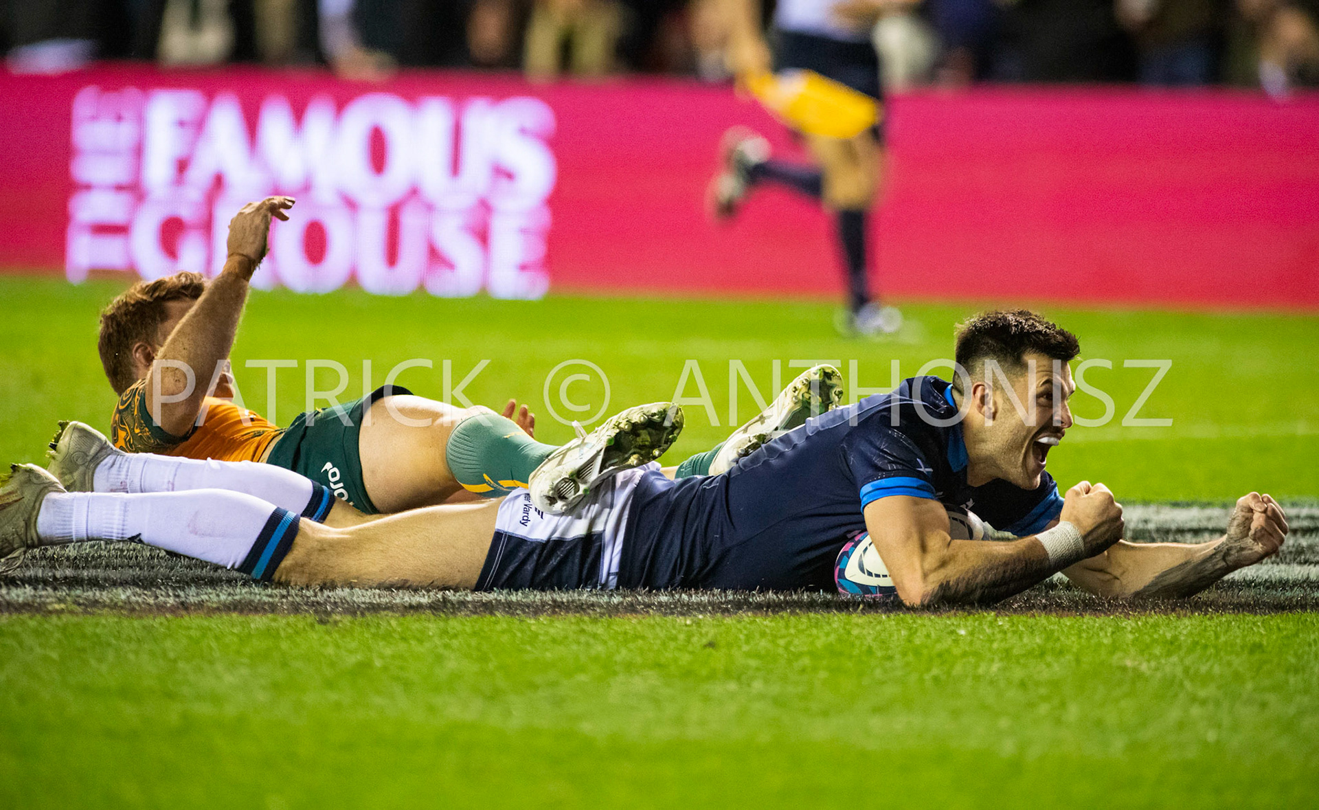 Scotland  October 29th :  Blair Kinghorn of Scotland gets a tryduring the Rugby Union Autumn Internationals match between Australia Vs Scotland at BT Murrayfield Stadium Scotland 29th October 2022 Australia  16: Scotland  15