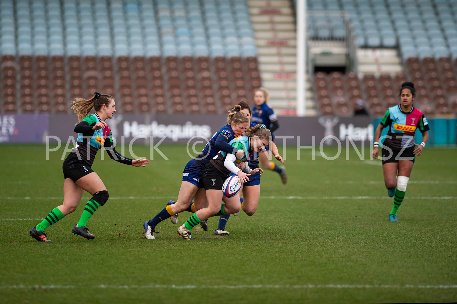 Harlequins Women Vs  Worcester WarriorsWomen's Allianz Premier 15sLondon,England February 12th 2022: match day action between  Harlequins Women Vs  Worcester Warriors at Twickenham Stoop .Final score:  Harlequins Rugby  42 :  15 Worcester Warriors