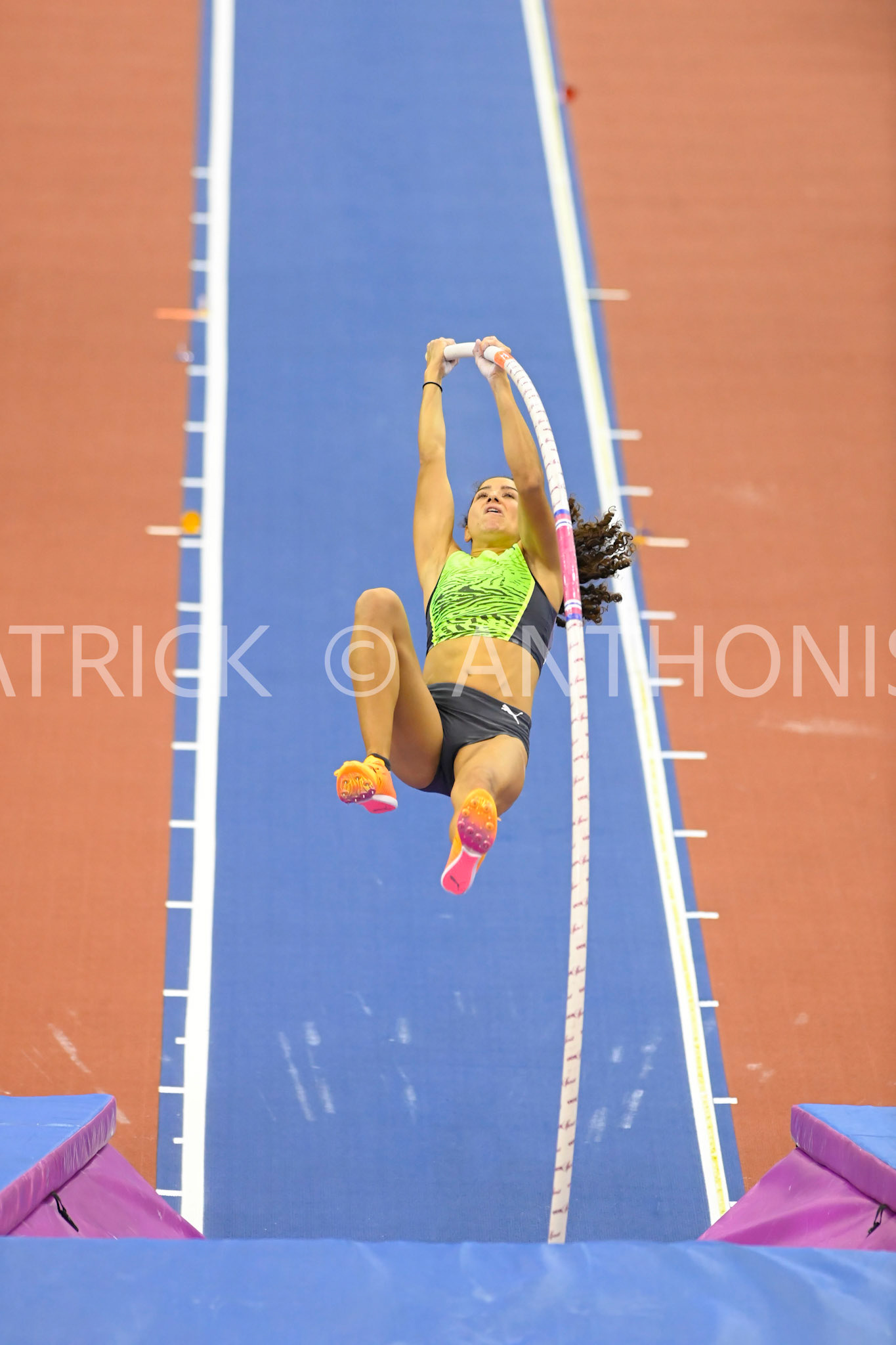 Birmingham, UK, 25 February 2023: LEON Gabriela USA Women's Pole Vault seen at the Birmingham World Indoor Gold Tour Final  Utilita Arena, Birmingham on the 25 February , England