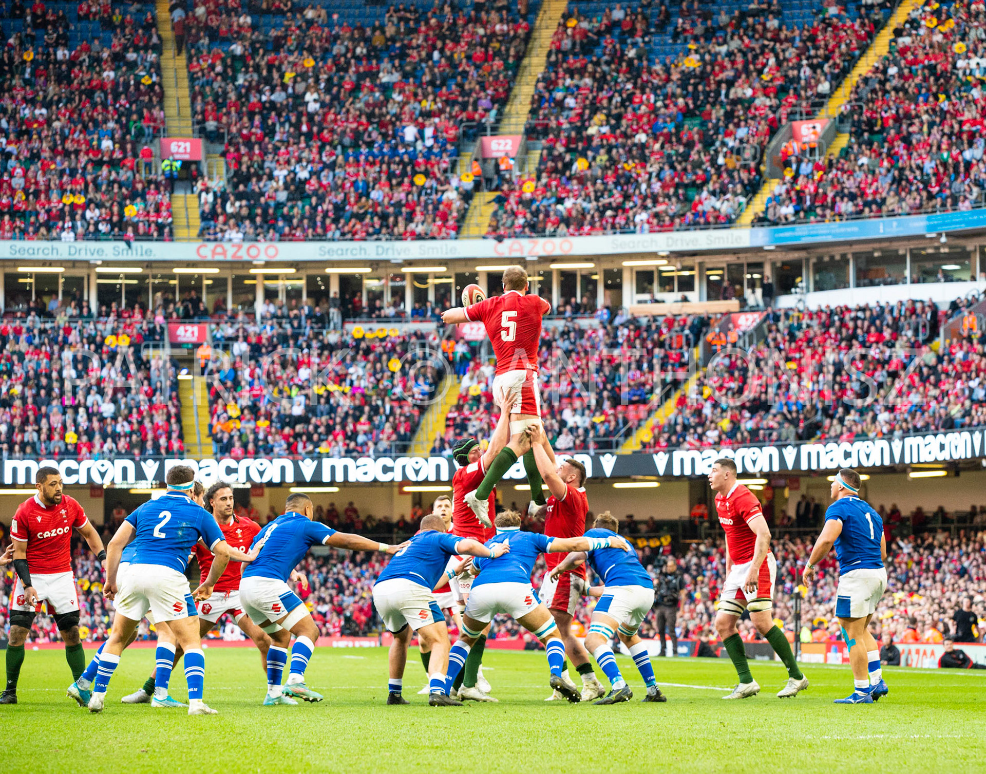 Wales v Italy Guinness Six Nations Cardiff, UK.19th Mar, 2022. Alun Wyn Jones of Wales passes the ball during the Guinness Six Nations Championship 2022 match, Wales v Italy at the Principality Stadium in Cardiff
