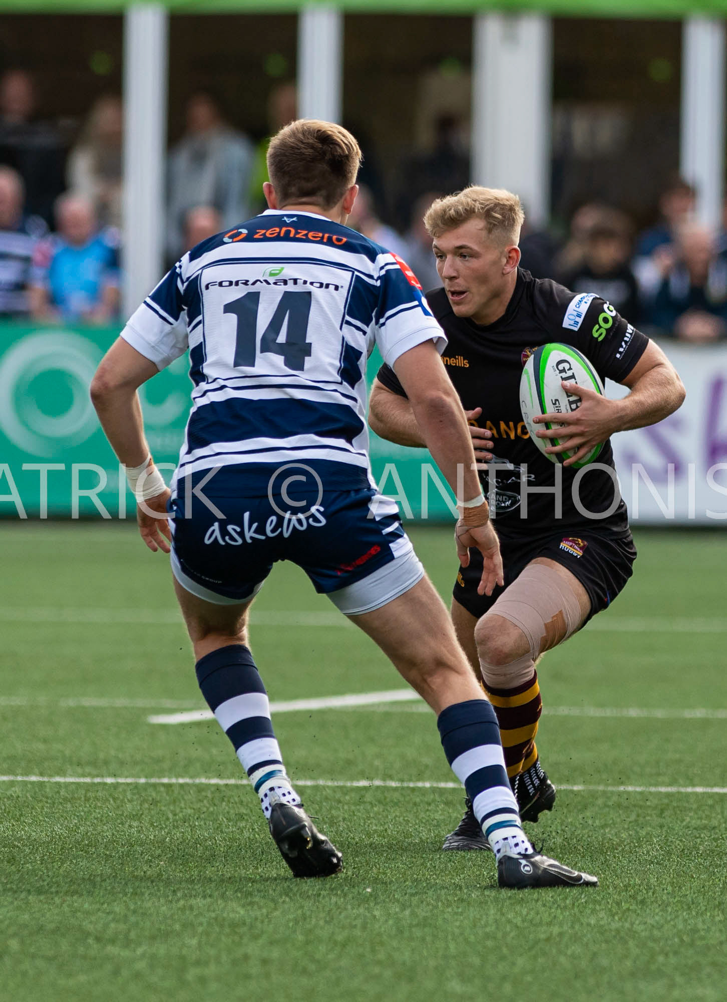 Coventry, ENGLAND- Sept -24 - 2022 : match between  Coventry Rugby  and Ampthill Rugby  at Coventry , England.