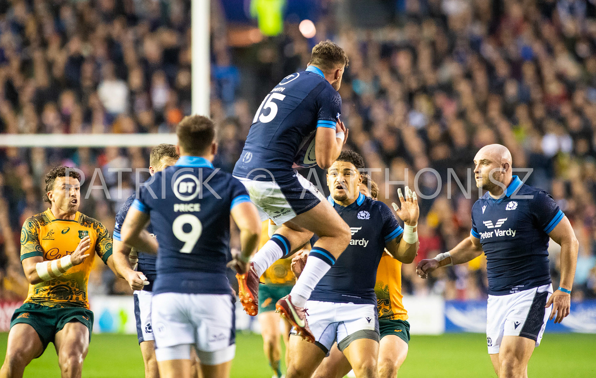Scotland  October 29th : Ollie Smith of Scotland goes for the ball  during the Rugby Union Autumn Internationals match between Australia Vs Scotland at BT Murrayfield Stadium Scotland 29th October 2022 Australia 16: Scotland  15