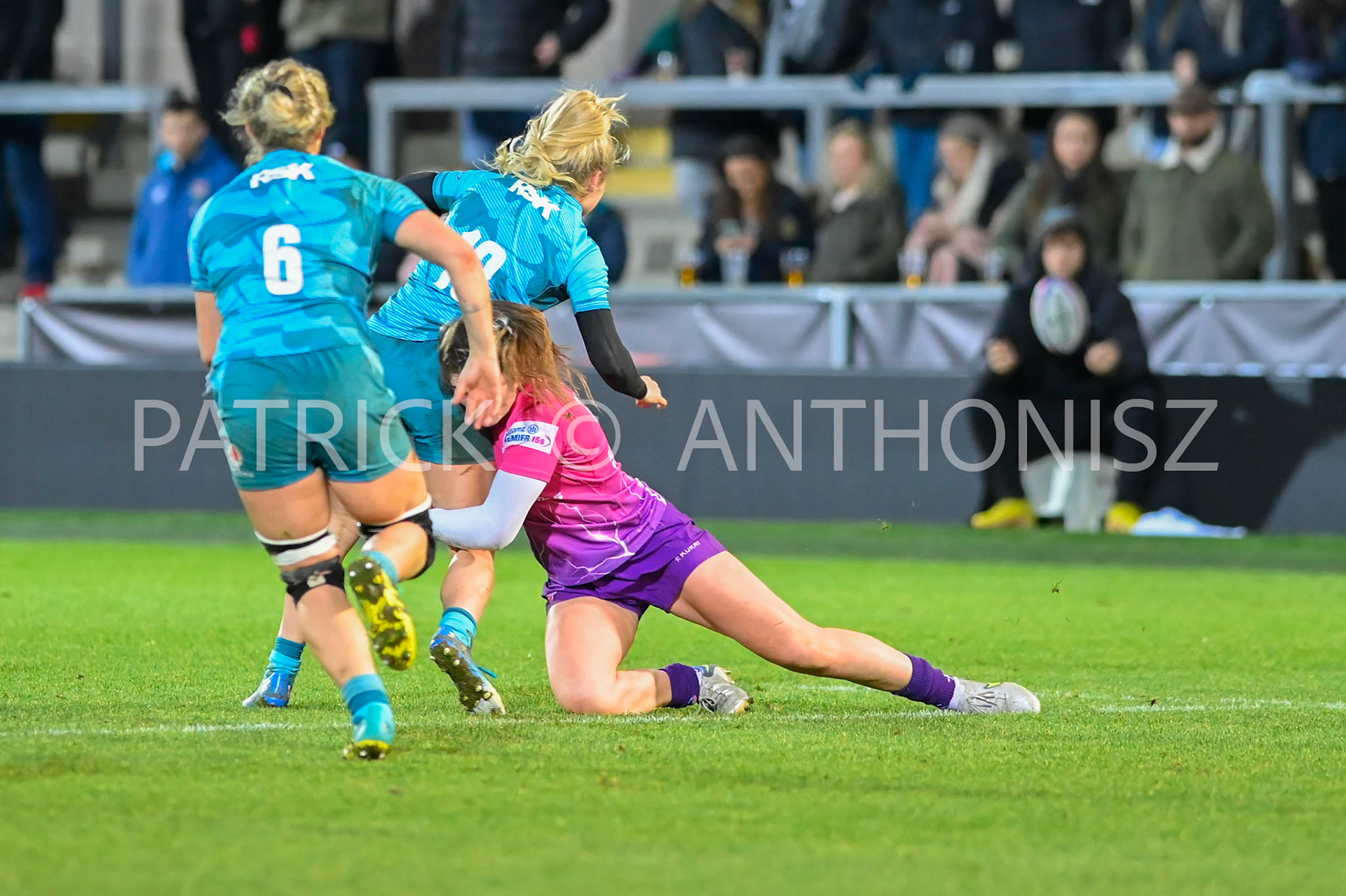 NORTHAMPTON, ENGLAND : Molly Saunders is taken down by Helen Nelson on Loughborough Lightning  during Women's Allianz Premiership 15's match between Loughborough Lightning and  Wasps at Franklin's Gardens on  Sunday January  8 2023 in Northampton, England
