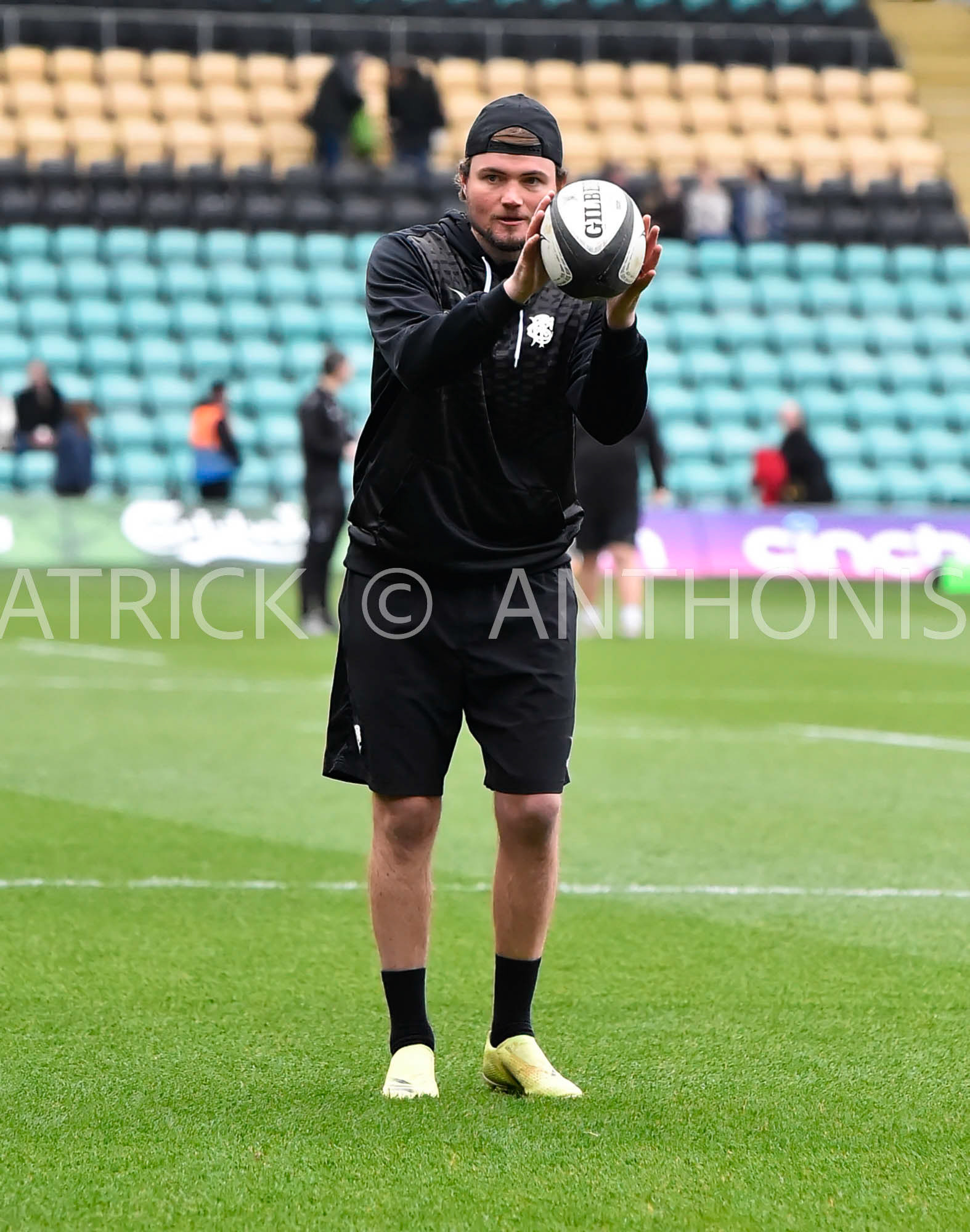 NORTHAMPTON, ENGLAND- Nov -26 - 2022 :  during the match between Northampton Saints and The Barbarians F C at Franklin's Gardens on November 26, 2022 in Northampton, England