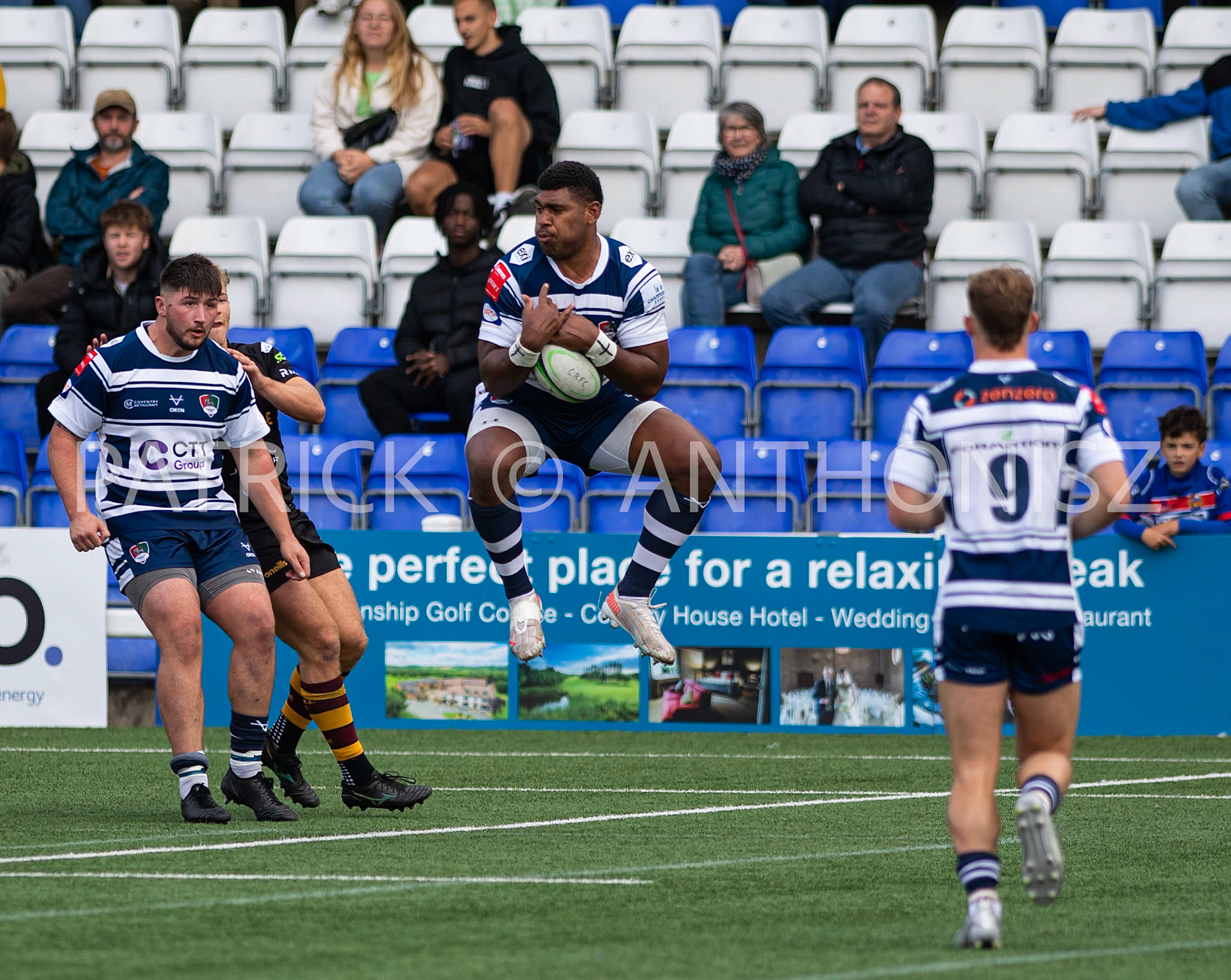 Coventry, ENGLAND- Sept -24 - 2022 : match between  Coventry Rugby  and Ampthill Rugby  at Coventry , England.