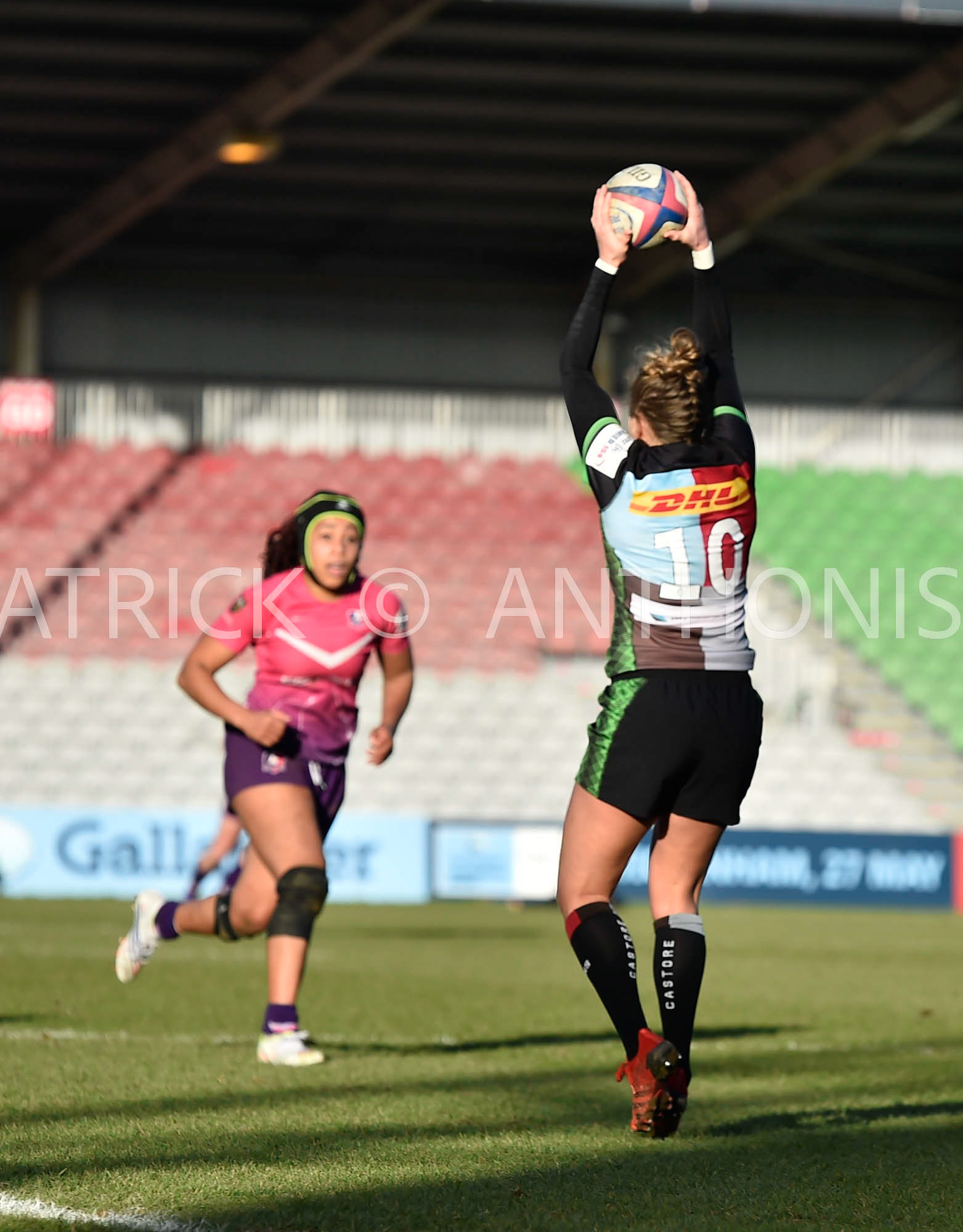 Twickenham, stoop ENGLAND : Emily Scott (cc) of Harlequins during the Women's Allianz Premiership 15's match between Harlequins Vs Loughborough Lightning Twickenham Stoop Stadium England 5–02-2023