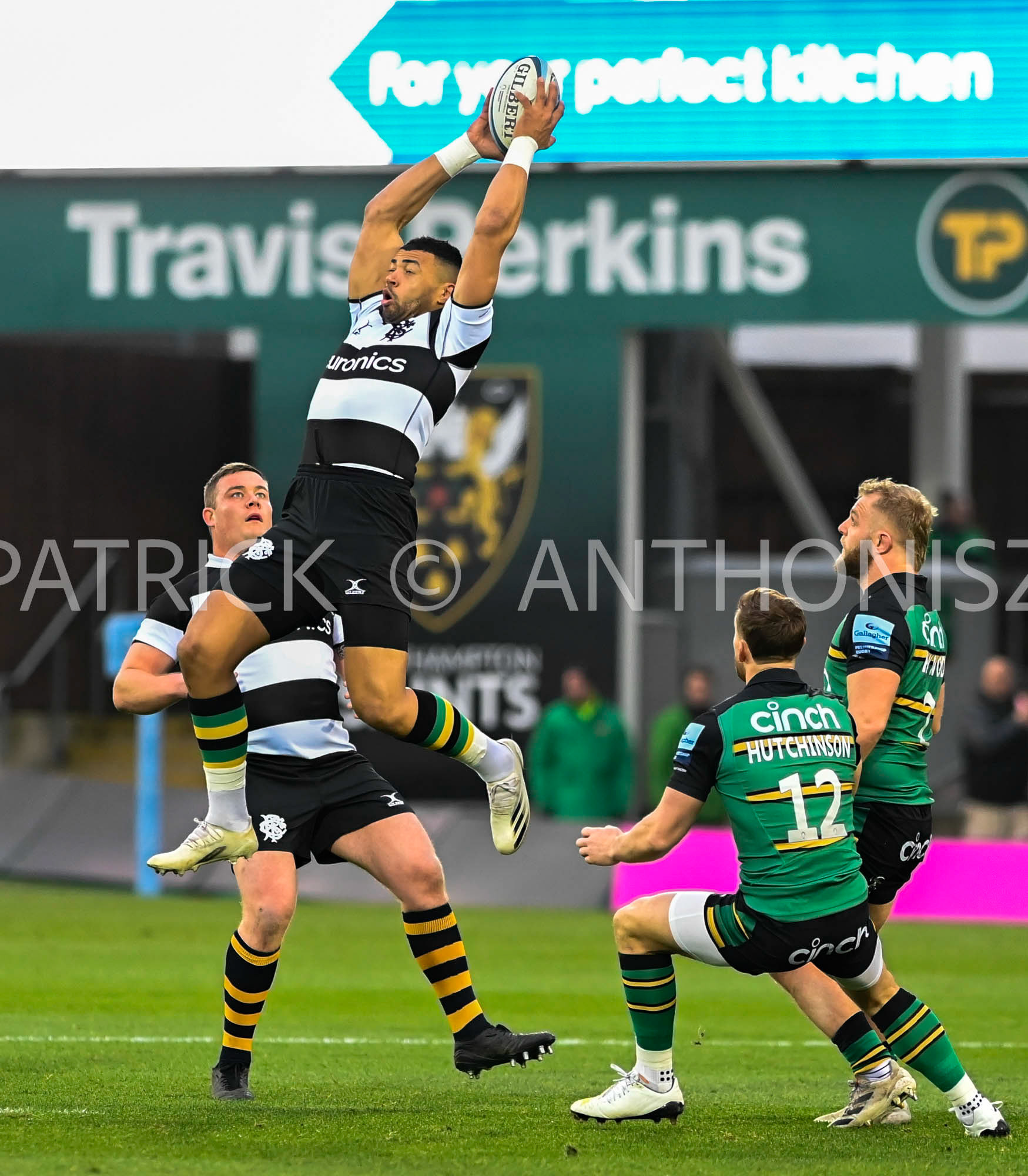 NORTHAMPTON, ENGLAND- Nov -26 - 2022 :  during the match between Northampton Saints and The Barbarians F C at Franklin's Gardens on November 26, 2022 in Northampton, England