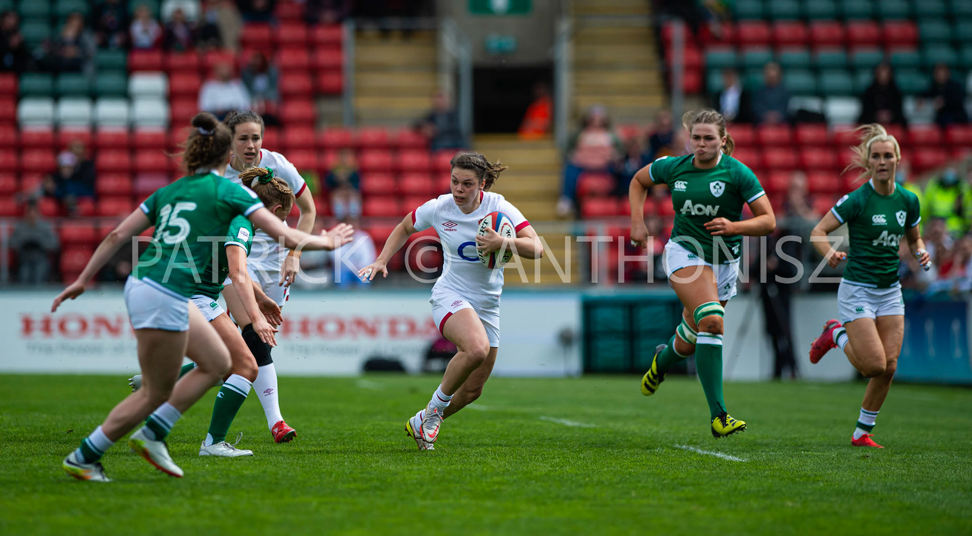 24th - April  2022 : Helena Rowland England in action during the England Vs Ireland round 4    TikTok Women's Six Nations at  Mattioli  Woods Welford Road.