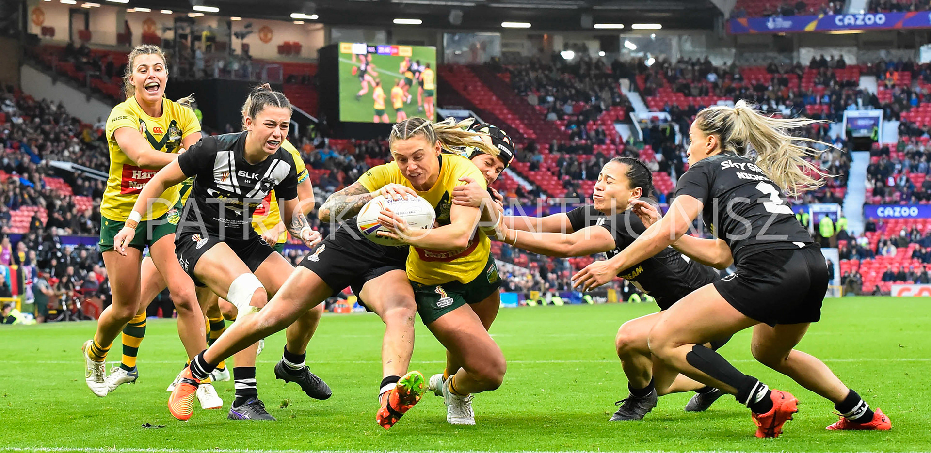 Manchester   ENGLAND - NOVEMBER 19.Julia Robinson of Australia goes for a try but its a no try the  ball falls of her hands  during  the Rugby league World Cup Womens Final  between Australia and New Zealand  at the Old Trafford   on November 19 - 2022 in Manchester England.