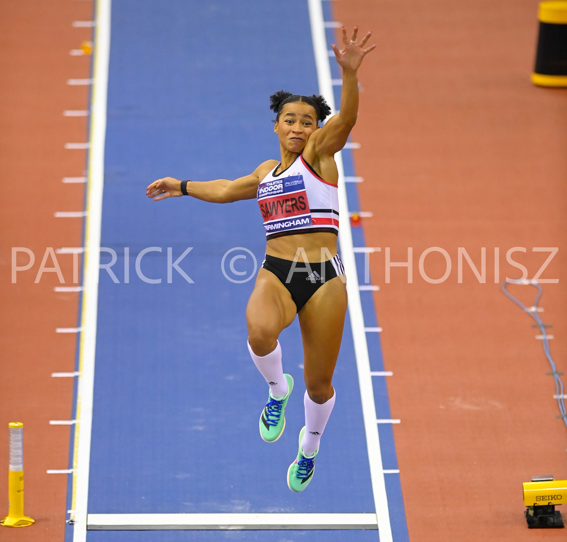 BIRMINGHAM, ENGLAND - FEBRUARY 19: JASMIN SAWERS in action during the long jump day 2 of the UK Athletics Indoor Championships at the Utilita Arena, Birmingham , England