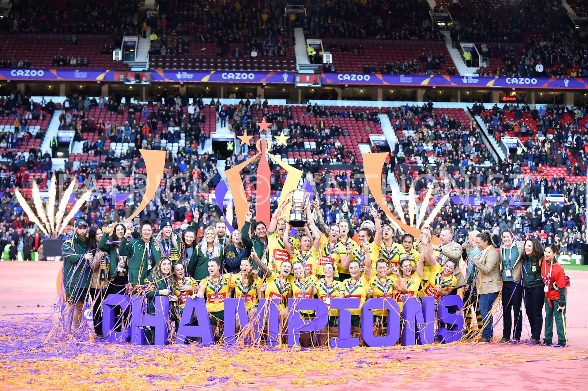 Manchester   ENGLAND - NOVEMBER 19.Australia  celebrate after winning   the Rugby league World Cup Womens Final  between Australia and New Zealand  at the Old Trafford   on November 19 - 2022 in Manchester England.