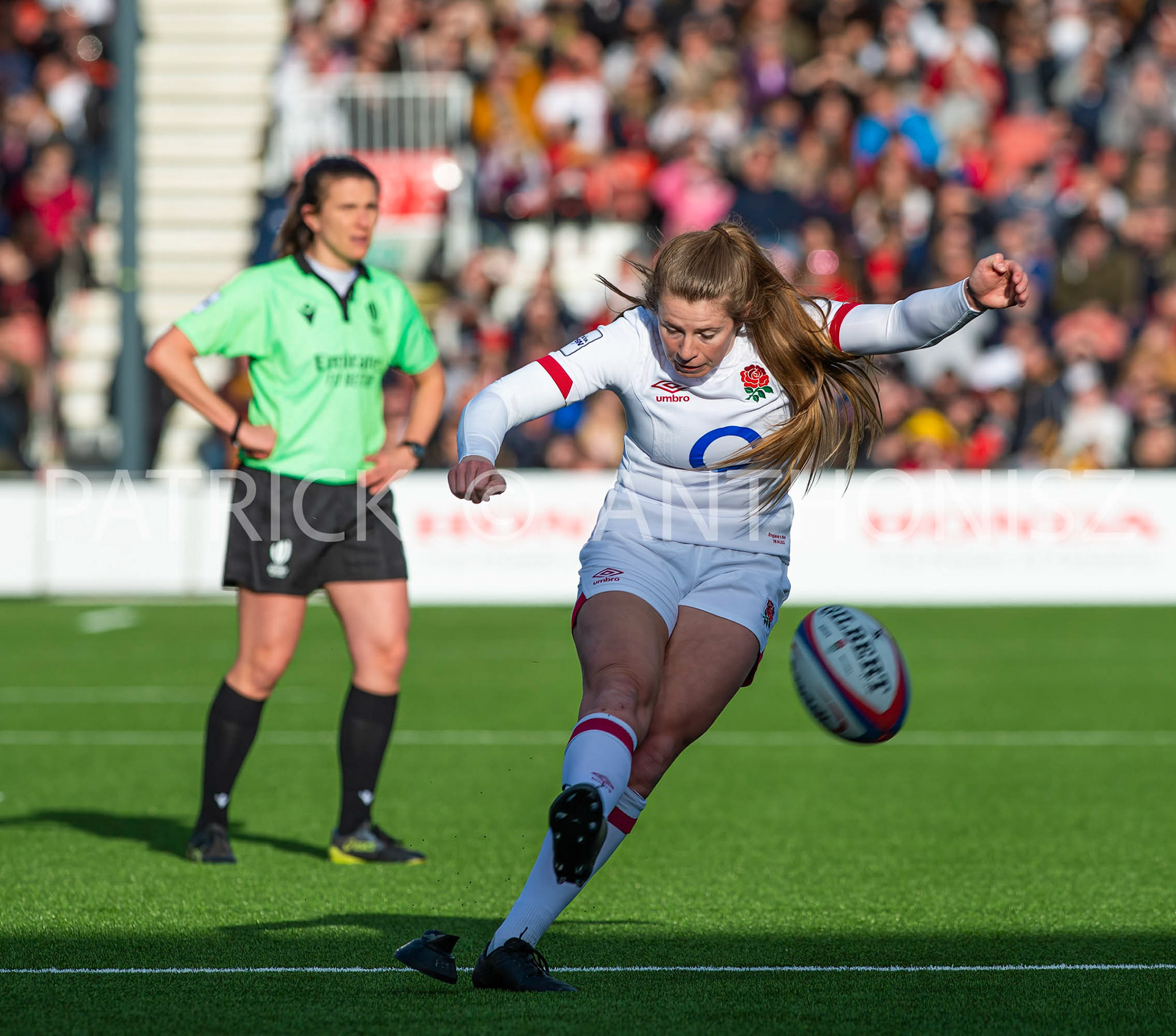 England Vs Wales Six Nations Gloucester 9 April 2022. Zoe Harrison of England  in action during the TikTok Women's Six Nations Rugby Championship match, England Red Roses Vs Wales  Rugby at the Kingsholm  Stadium Gloucester