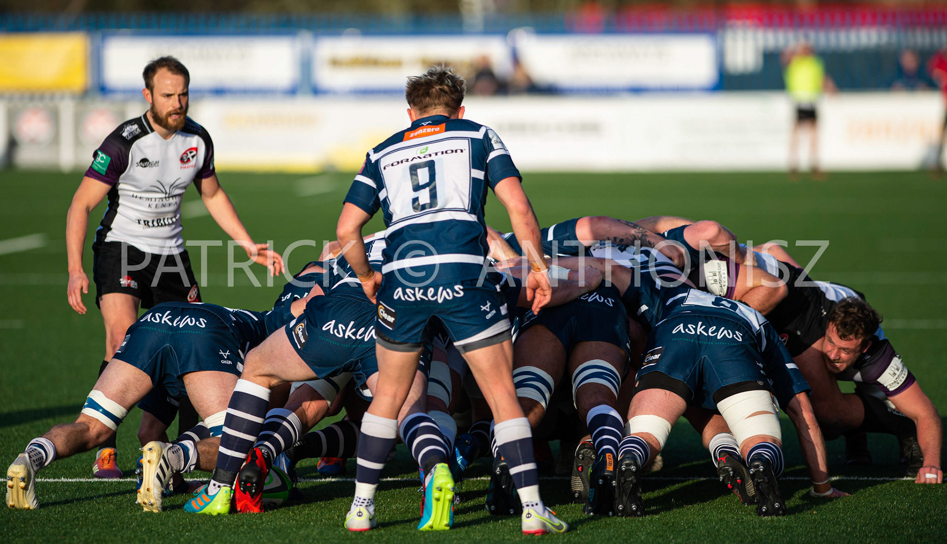 BUTTS PARK ARENA Coventry ,England 29th of January 2022 :  JOSH BARTON of coventry is seen during a scrum at the Greene King IPA Championship  match  between Coventry Rugby Vs Cornish Pirates  at Butts Park Arena Coventry UK .Final score: Coventry Rugby 21 : 31Cornish Pirates