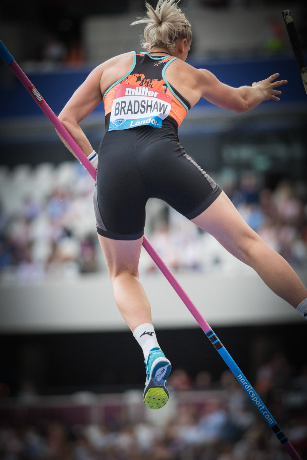 LONDON, ENGLAND - JULY 20: Holly Bradshaw of Great Britain in action during the Women's Pole Vault  Day One of the Muller Anniversary Games IAAF Diamond League  at the London Stadium on July 20, 2019 in London, England