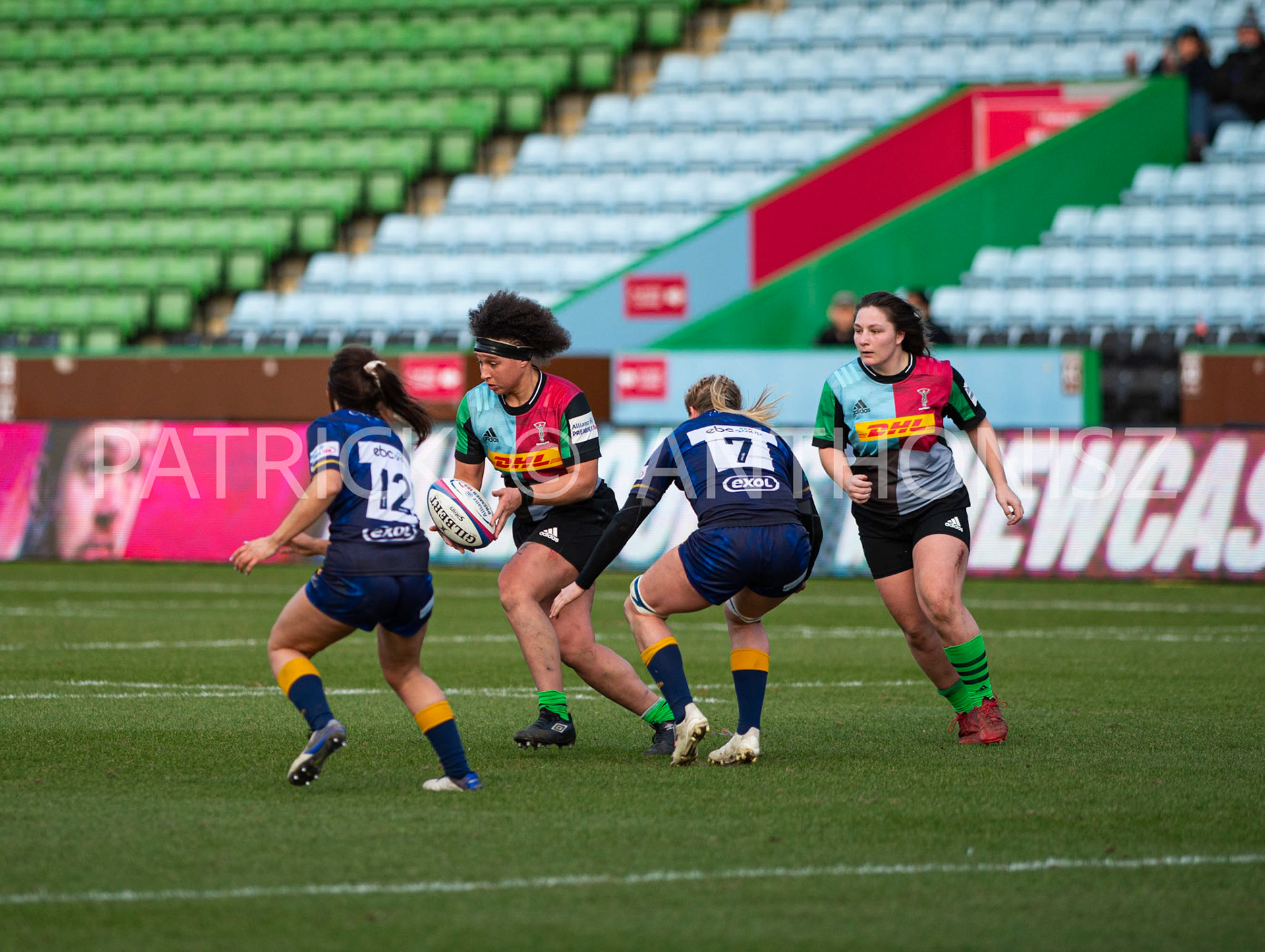 Harlequins Women Vs  Worcester WarriorsWomen's Allianz Premier 15sLondon,England February 12th 2022: Shaunagh Brown of Harlequins during the match between  Harlequins Women Vs  Worcester Warriors at Twickenham Stoop .Final score:  Harlequins Rugby 42  :  15  Worcester Warriors