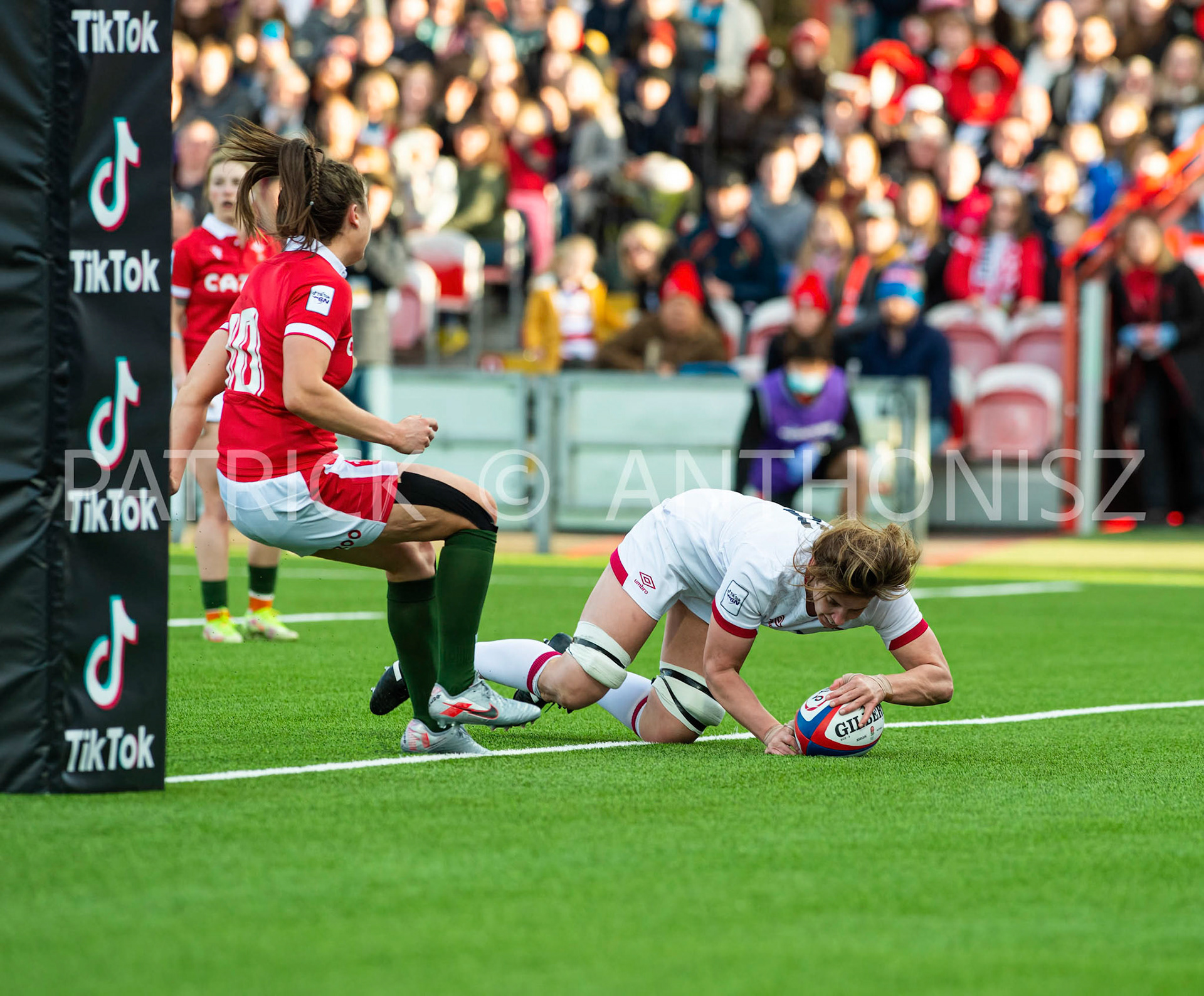England Vs Wales Six Nations Gloucester 9 April 2022. TikTok Women's Six Nations Rugby Championship match, England Red Roses Vs Wales  Rugby at the Kingsholm  Stadium Gloucester