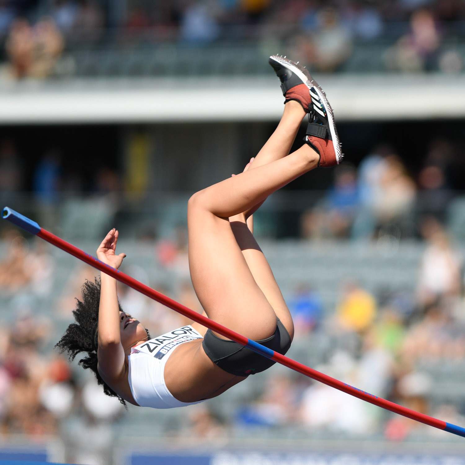 Birmingham, UK. 25th August, 2019. Laura ZIALOR  of MARSHALL Milton Keynes A C  in  action during  the  women’s  High Jump at the Muller British Athletics Championships  Alexander Stadium, Birmingham, England