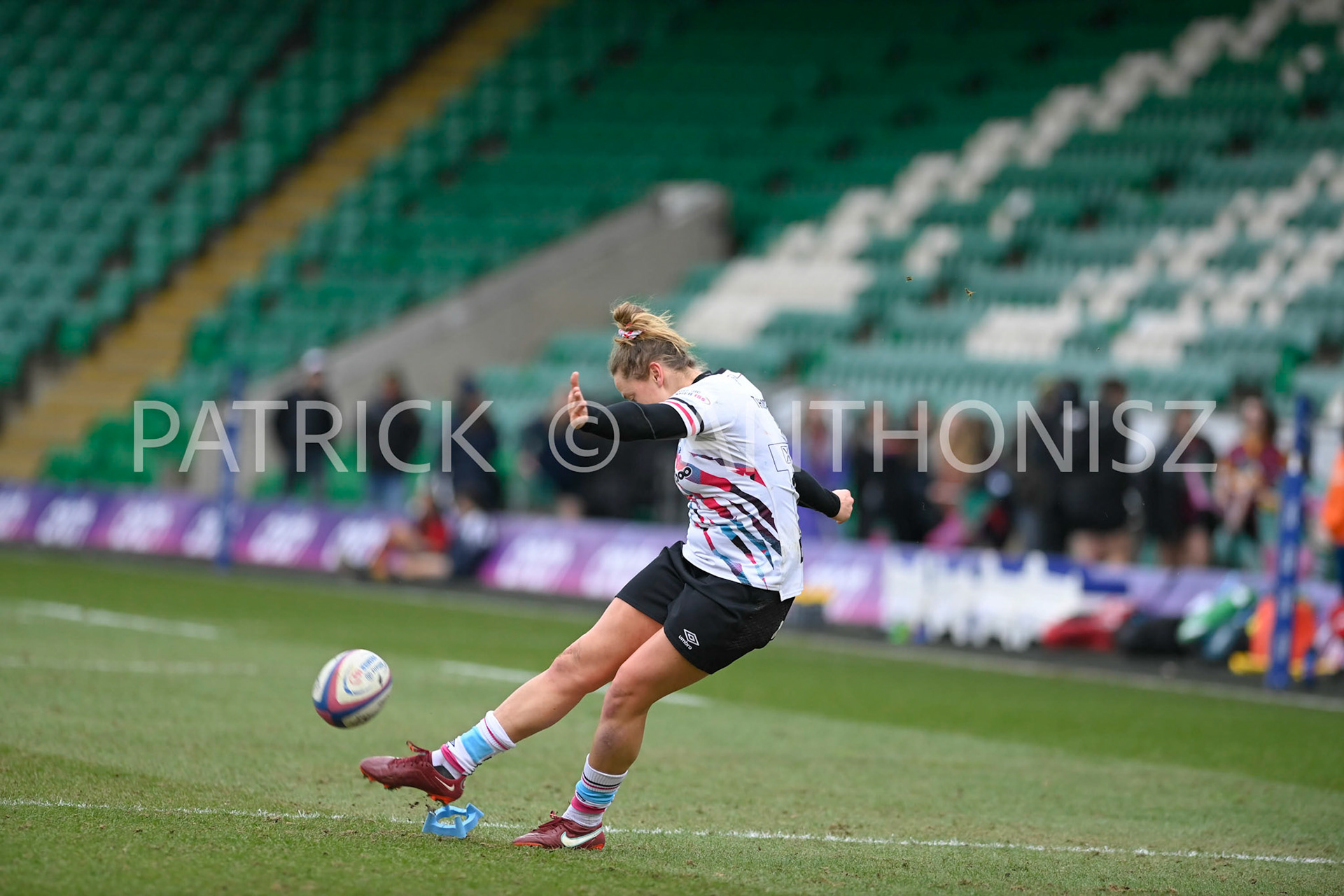 NORTHAMPTON, ENGLAND- Sat-4-2023:Amber Reed (c) of Bristol Bears in action  during the match between  Loughborough Lightning and Bristol Bears at Franklin's Gardens on Sat-4-2023 in Northampton, England