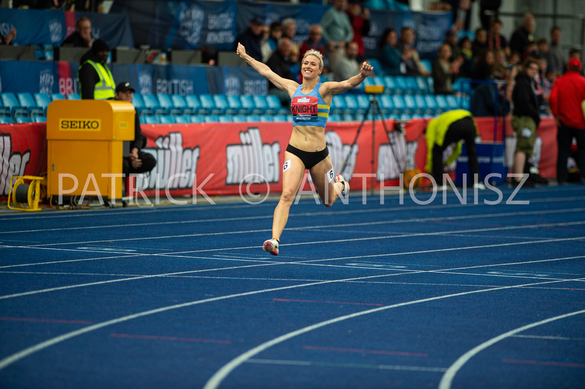 26-6-2022: Day 3  Women's 400 m Hurdles - Final KNIGHT Jessie of WINDSOR SLOUGH ETON &amp; H wins Gold  in 55.08 at the Muller UK Athletics Championships MANCHESTER REGIONAL ARENA – MANCHESTER 2022
