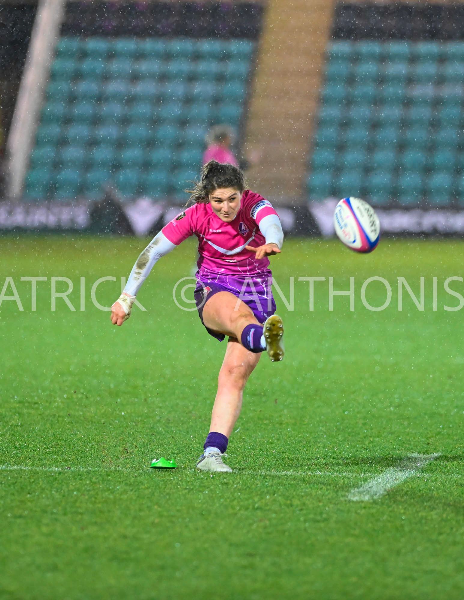 NORTHAMPTON, ENGLAND : Helen Nelson of Loughborough Lightning  takes a conversion  during Women's Allianz Premiership 15's match between Loughborough Lightning and  Wasps at Franklin's Gardens on  Sunday January  8 2023 in Northampton, England