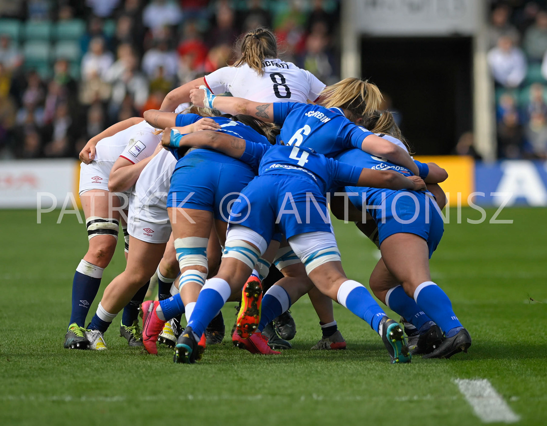 NORTHAMPTON, ENGLAND : England no 8 Zoe Aldcroft VC in action during the  TikTok Women’s Six Nations  England Vs Italy at Franklin's Gardens on Sunday  April 2 , 2023 in Northampton, England.