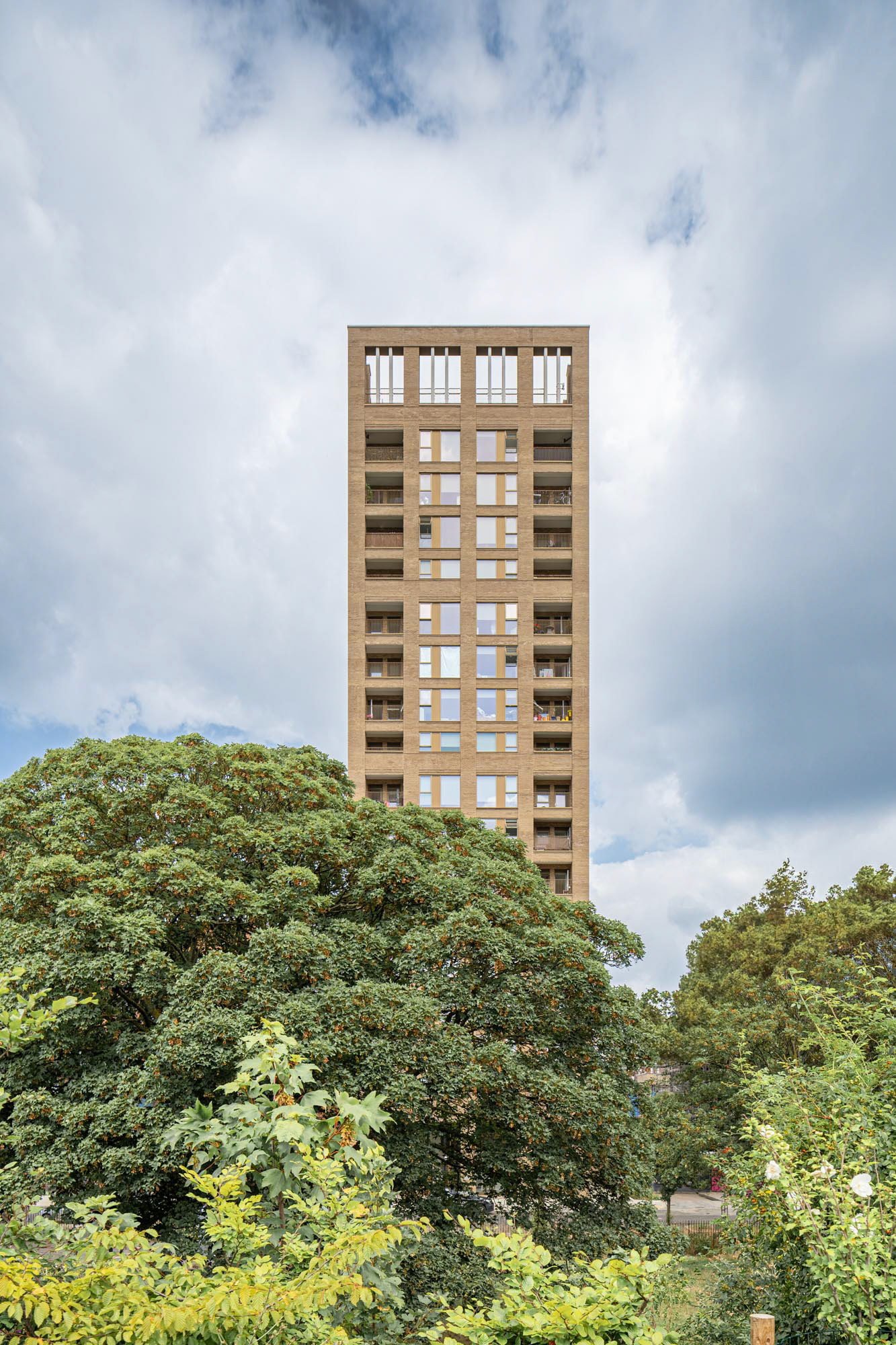 Aylsebury Estate by HTA Design, London. Hokum Studios architecture photography.