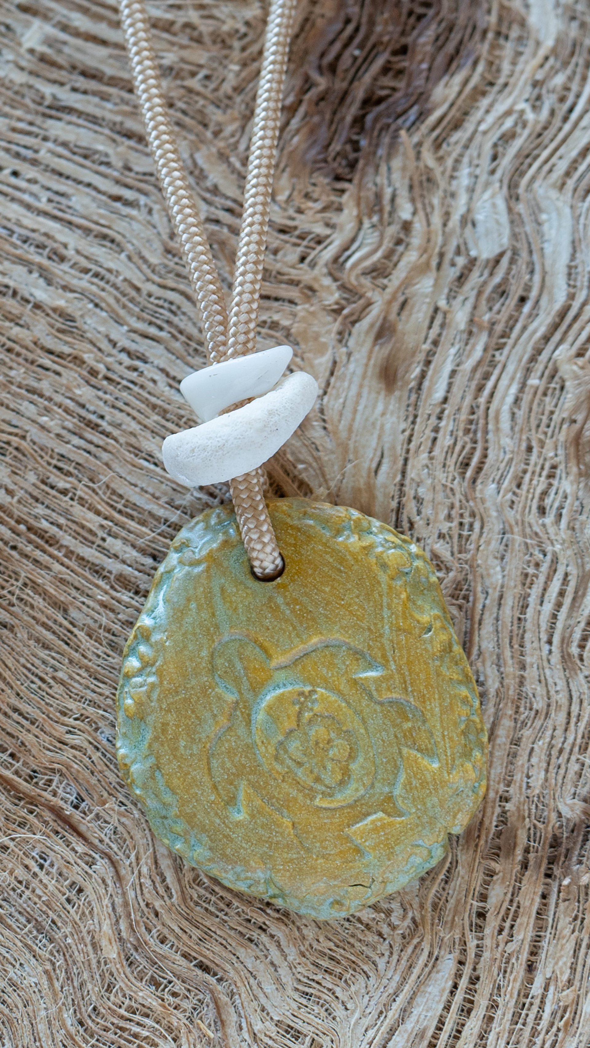     Ceramic Hawaii Pendant Jewelry