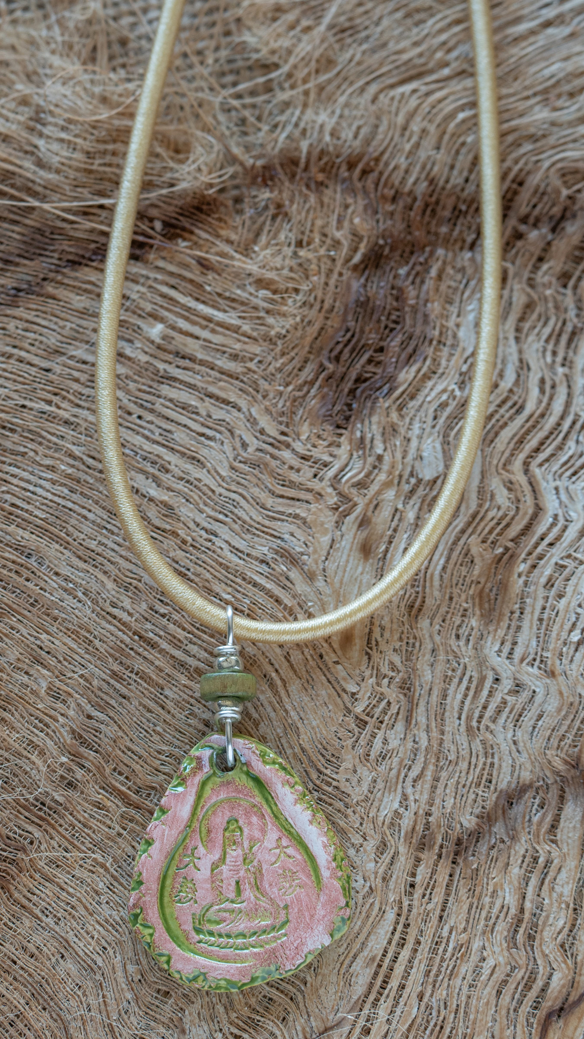     Hawaiian Ceramic Jewelry Necklace