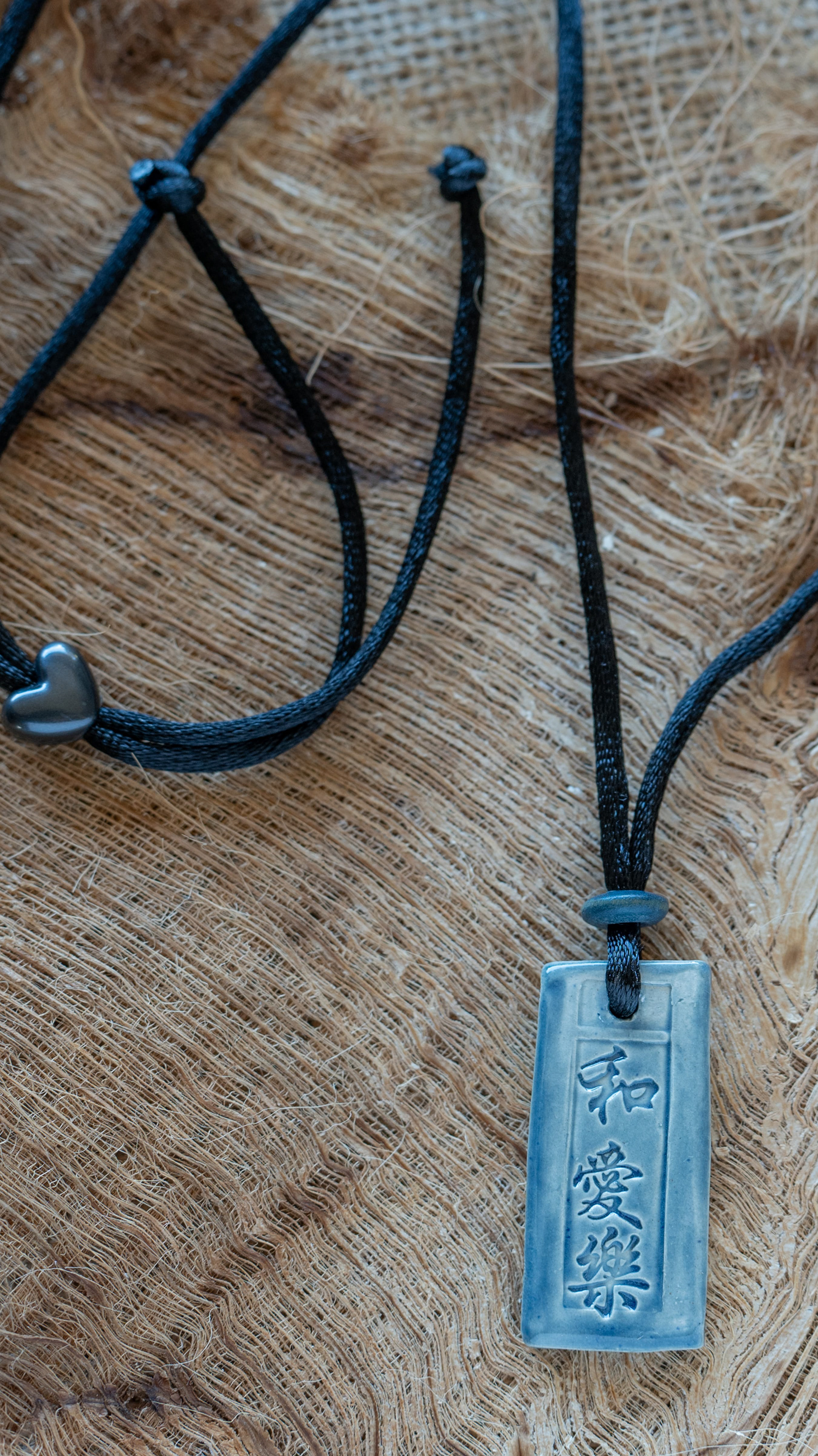     Hawaii-Inspired Handmade Necklace