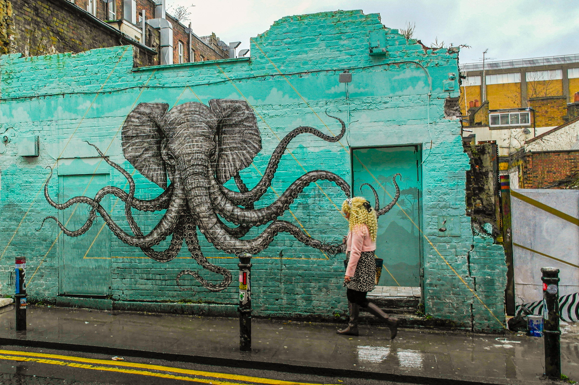 Art by Alexis Diaz in London, UK