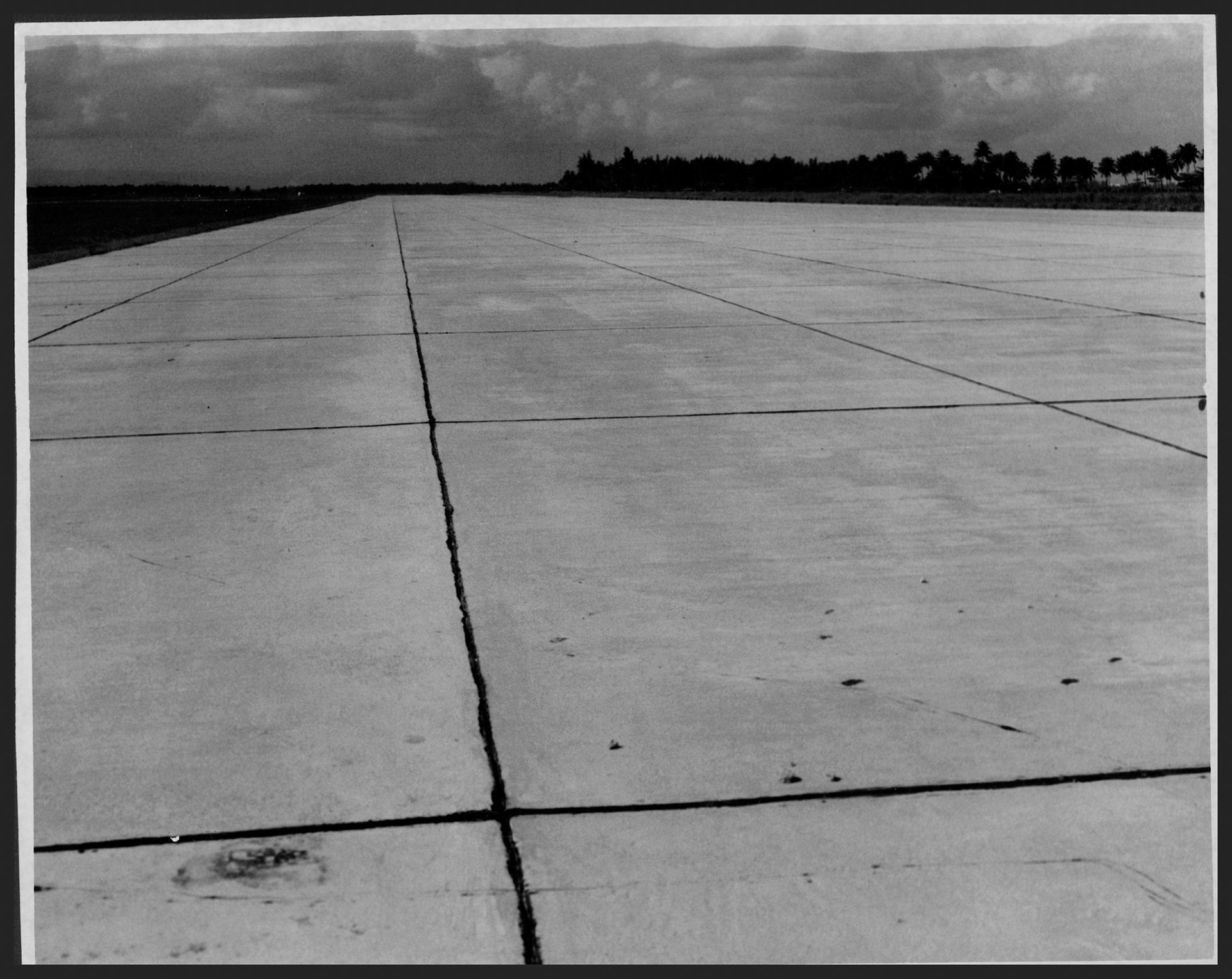 Pista de hormigón del Aeropuerto Internacional de Isla Verde.Diciembre 11, 1952