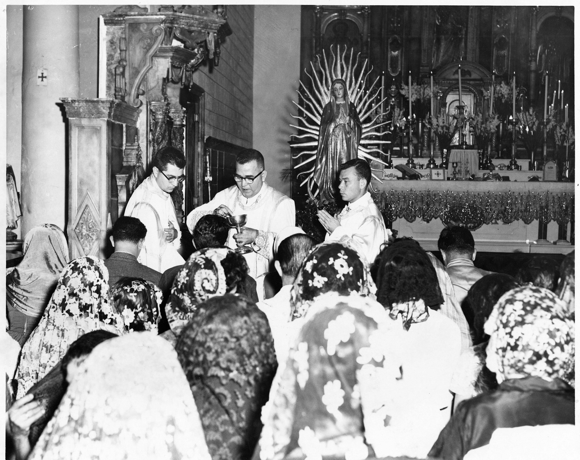 Misa en honor a la Virgen de la Guadalupe, Catedral de Ponce.Diciembre 13, 1963