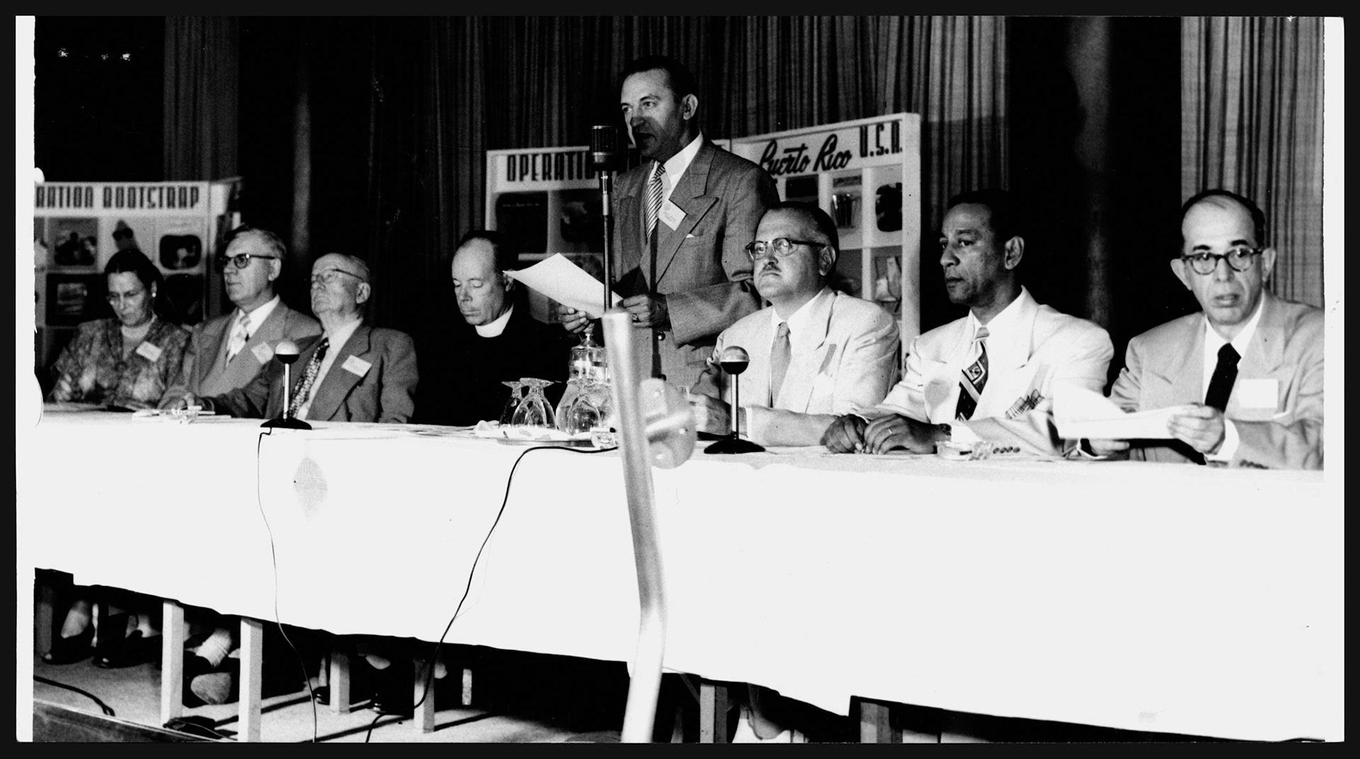 Gutiérrez Franqui inaugura conferencia de oficiales de trabajo en su convención anual.Abril 28, 1952
