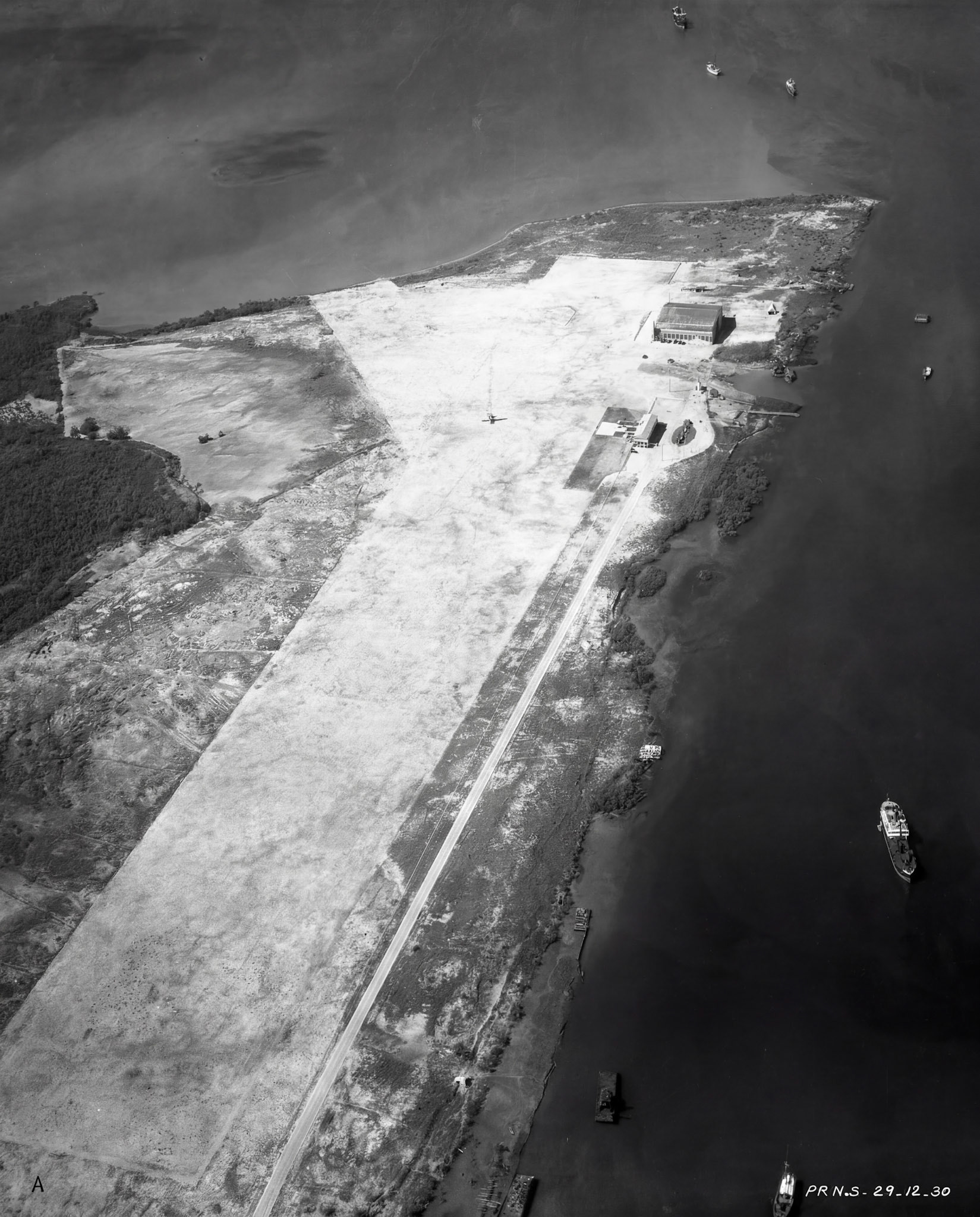 AEREOPUERTO DE ISLA GRANDE, SAN JUAN 1930
