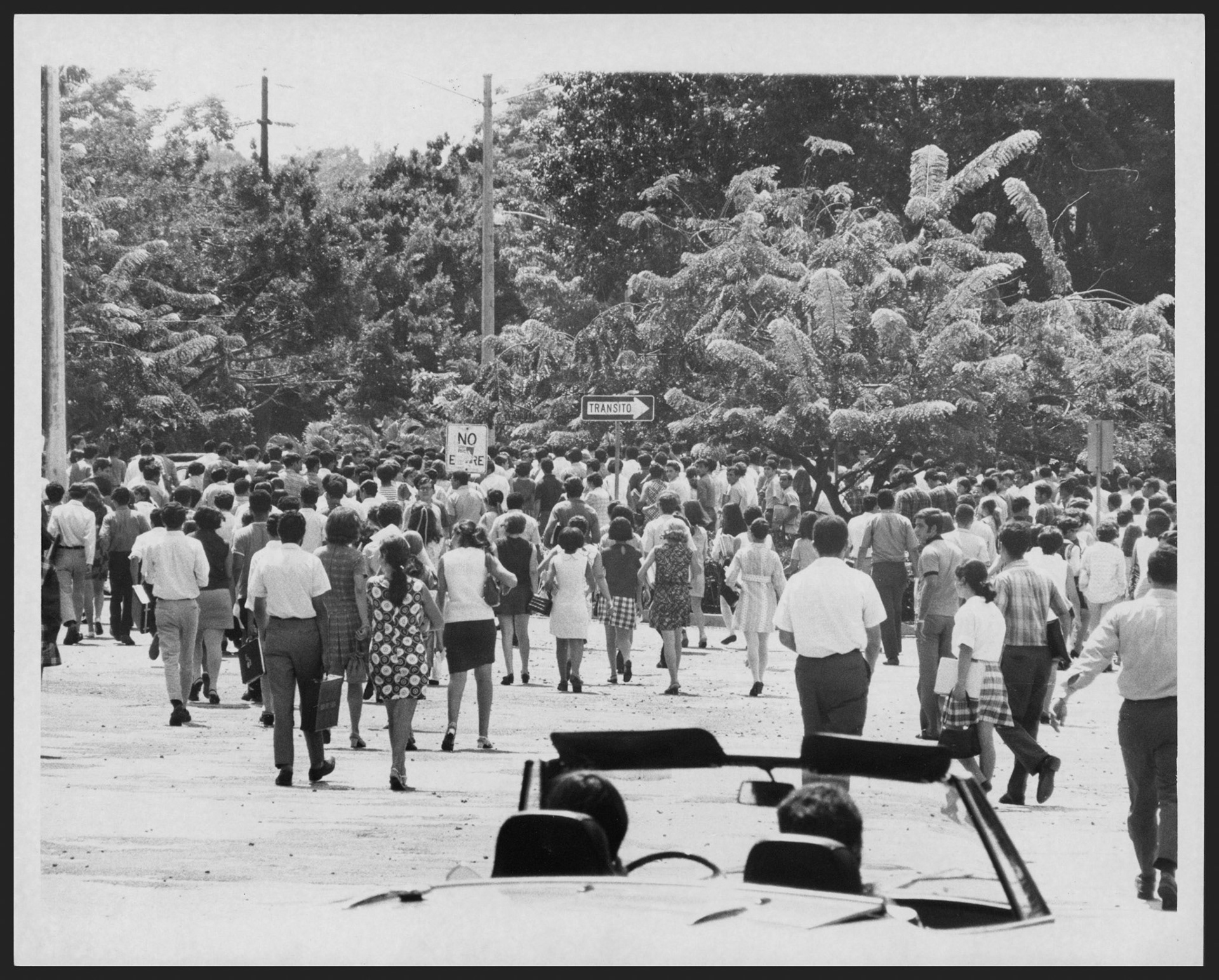 Marcha de estudiantes de la U.P.R.Octubre 1969